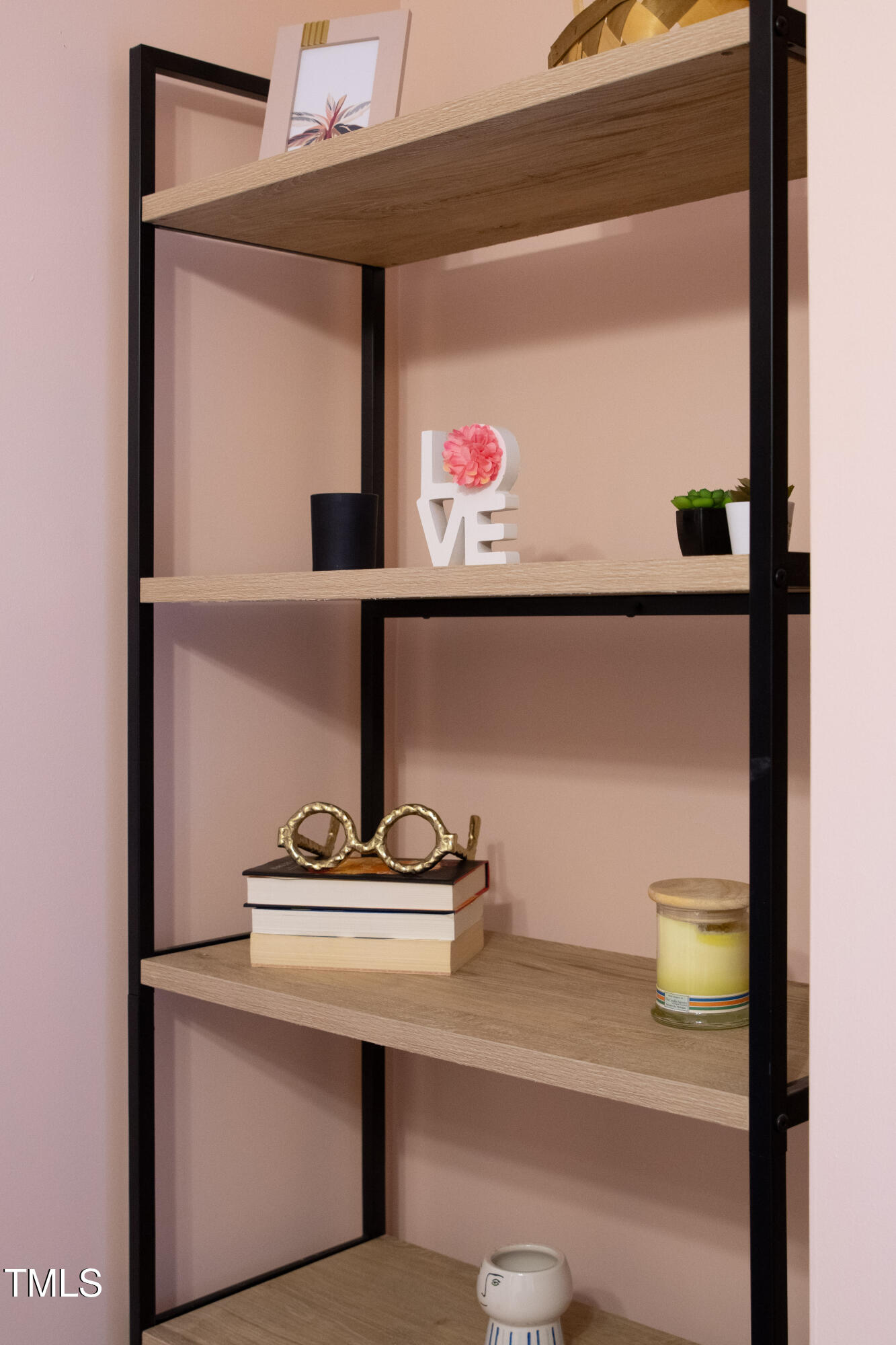 5927 Cameo Glass Way