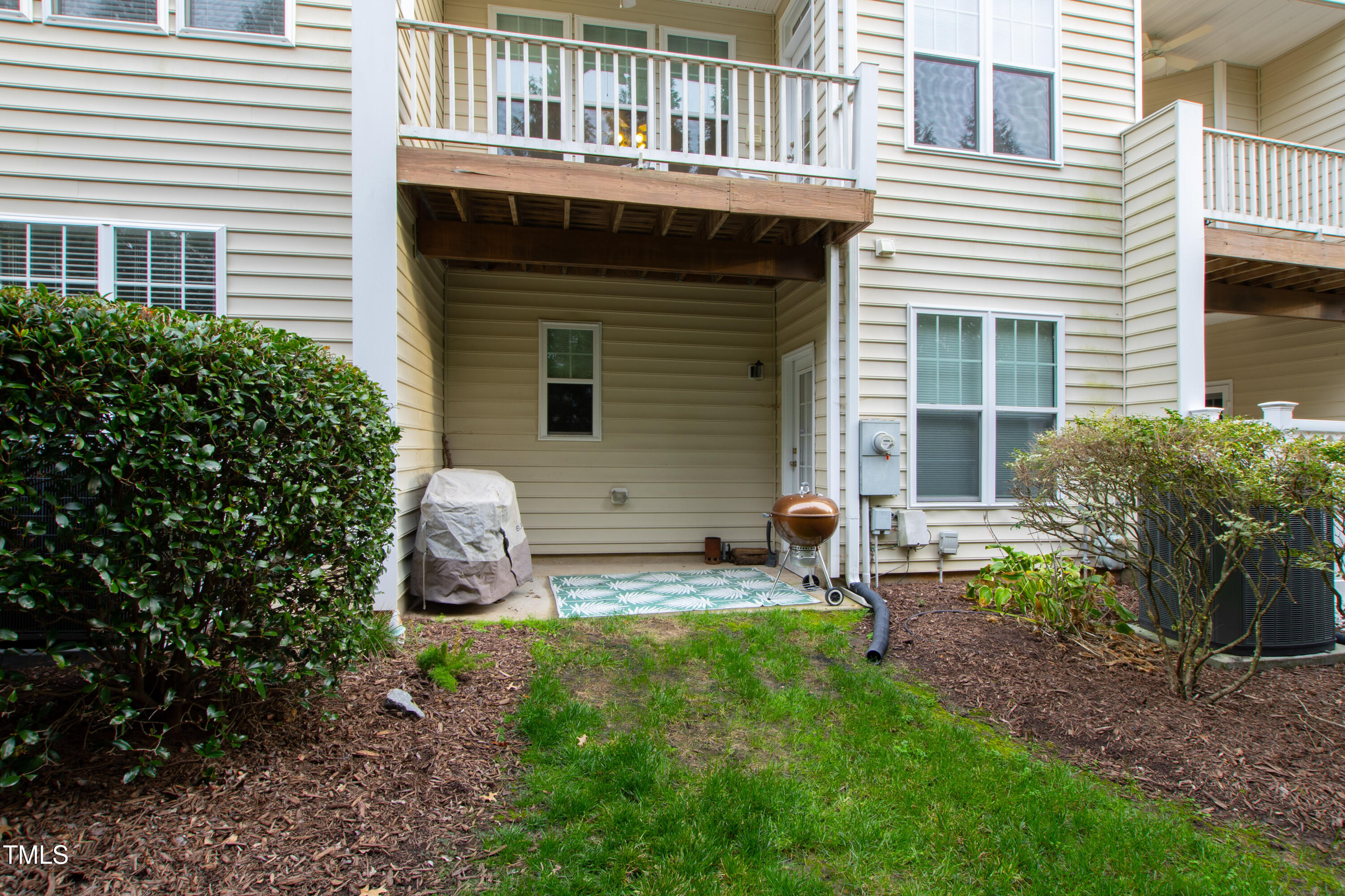 5927 Cameo Glass Way