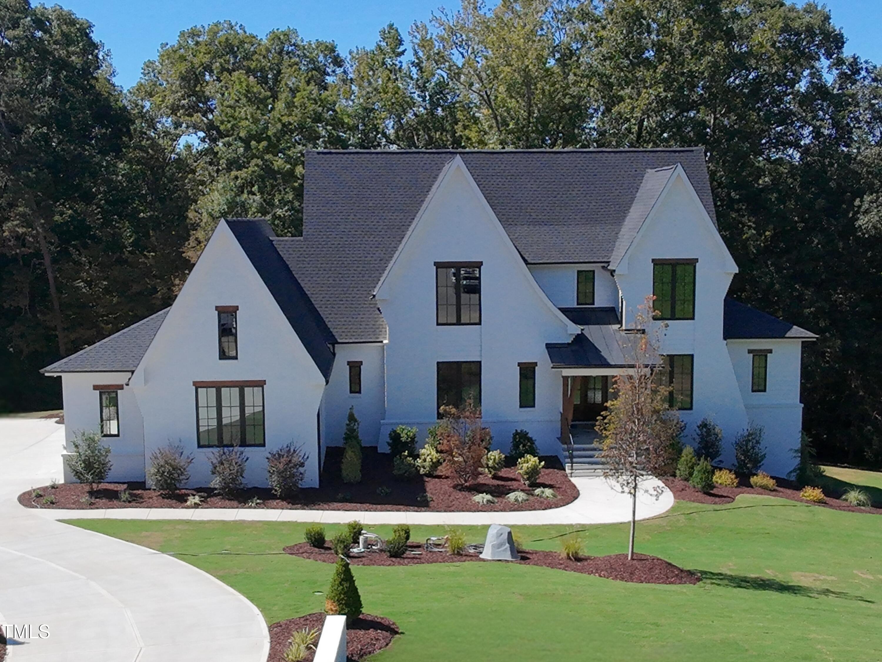 1724 Legacy Ridge Lane