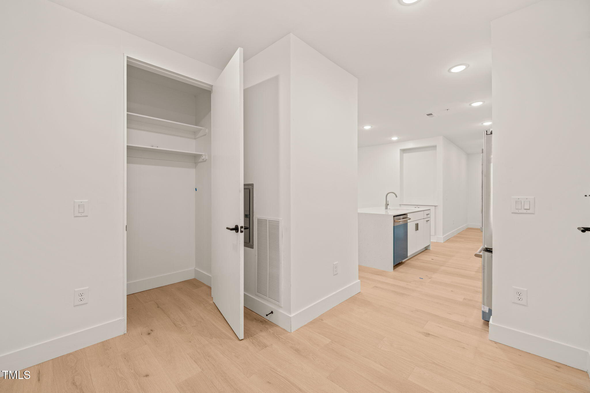 29 Enterprise Street # 203