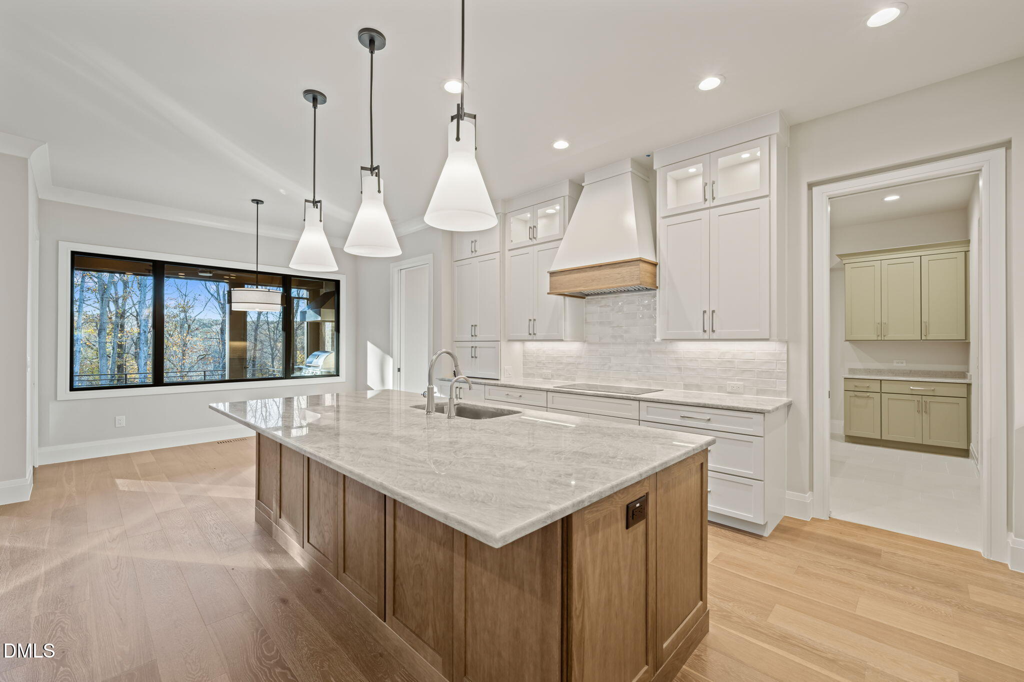 9125 Overlook Crest Drive