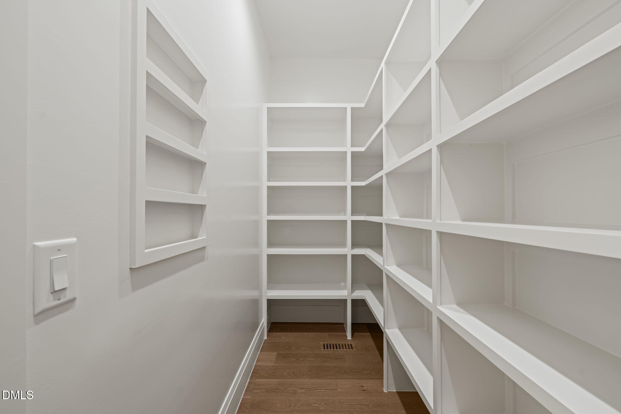 9125 Overlook Crest Drive