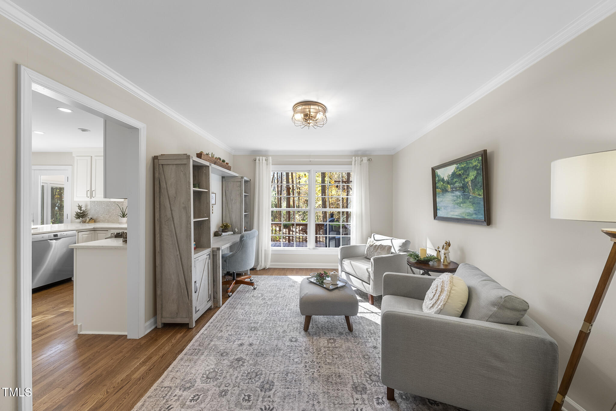 8009 Hollander Place