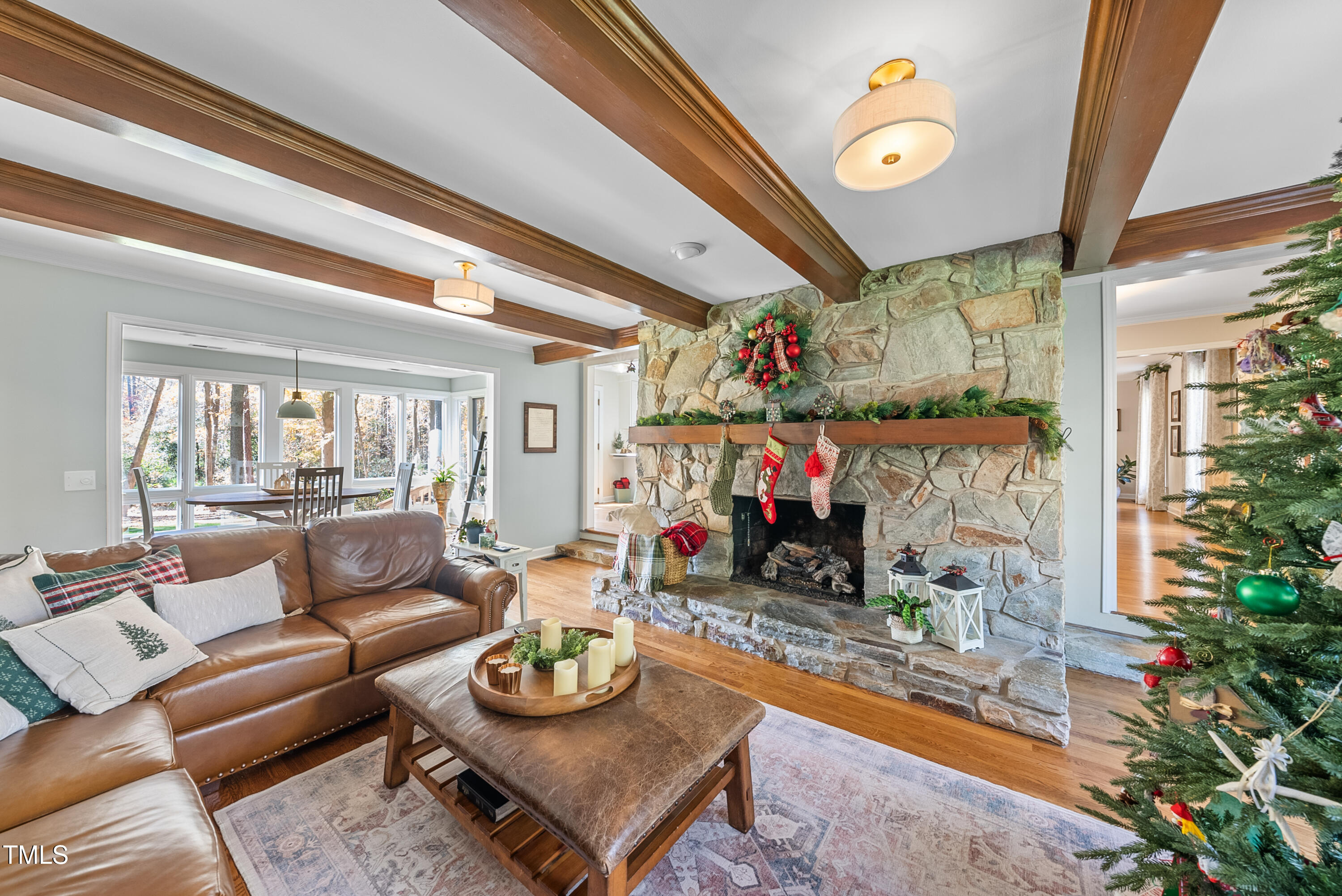 8009 Hollander Place