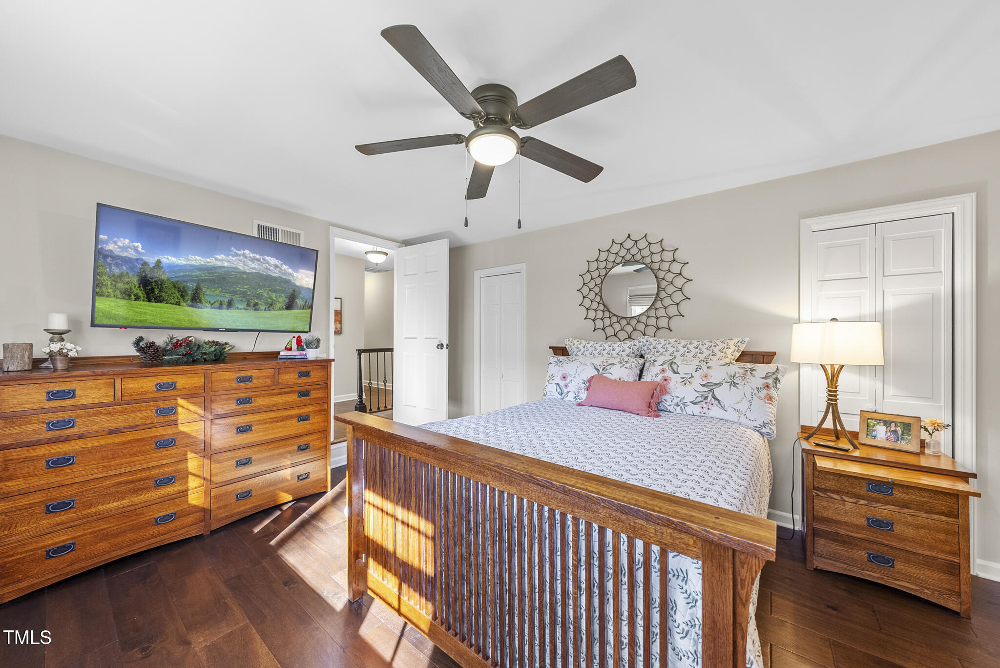 8009 Hollander Place