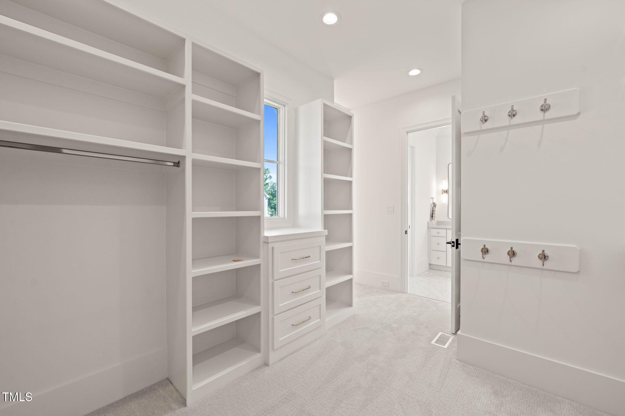 1608 Legacy Ridge Lane