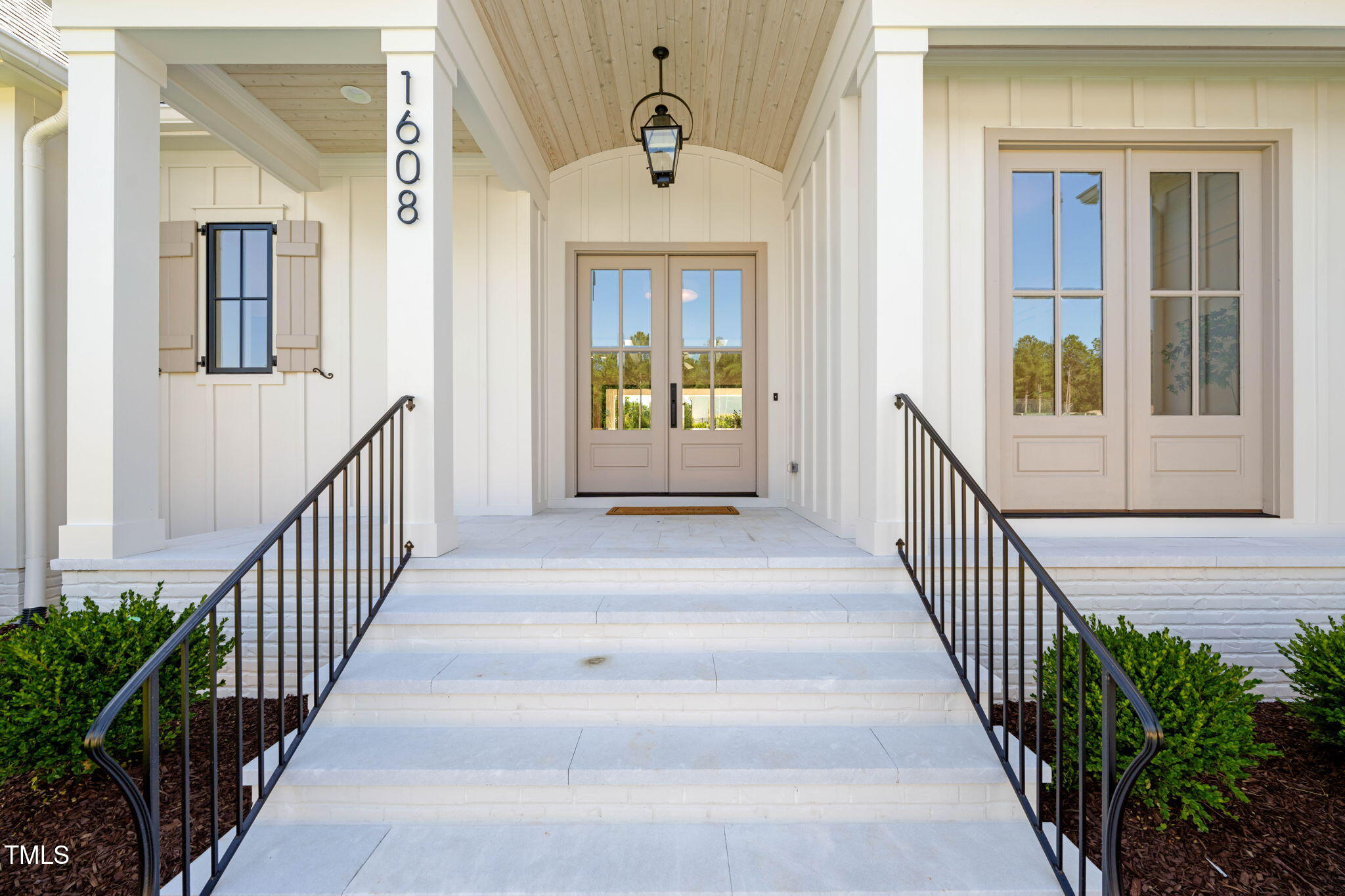 1608 Legacy Ridge Lane