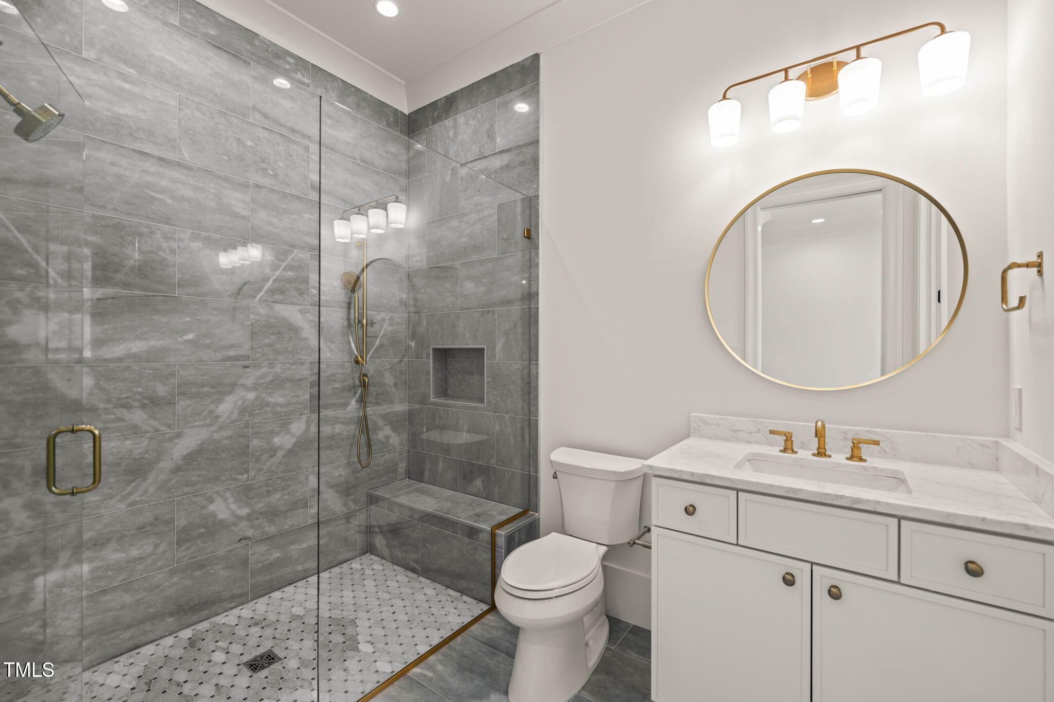 1608 Legacy Ridge Lane