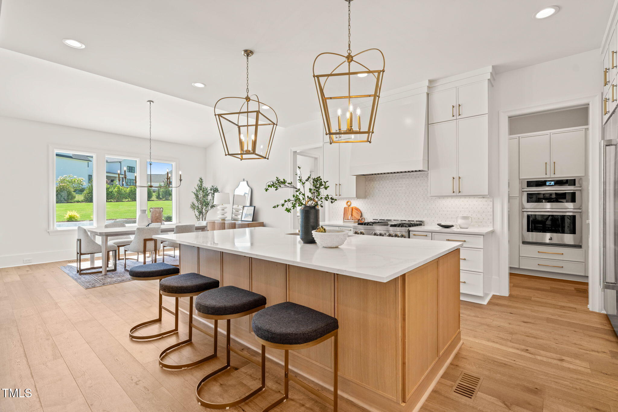 1608 Legacy Ridge Lane