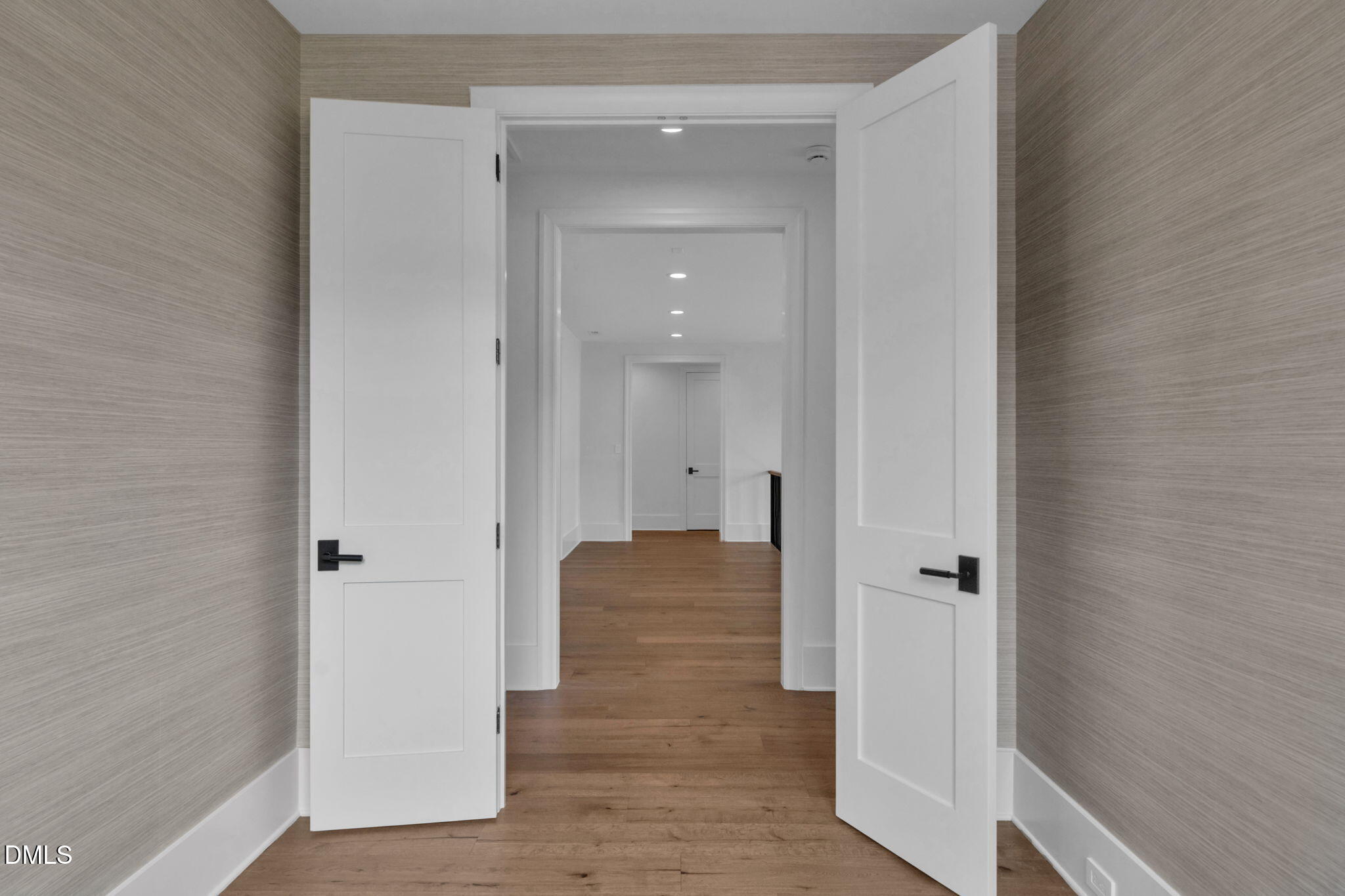 1609 Legacy Ridge Lane