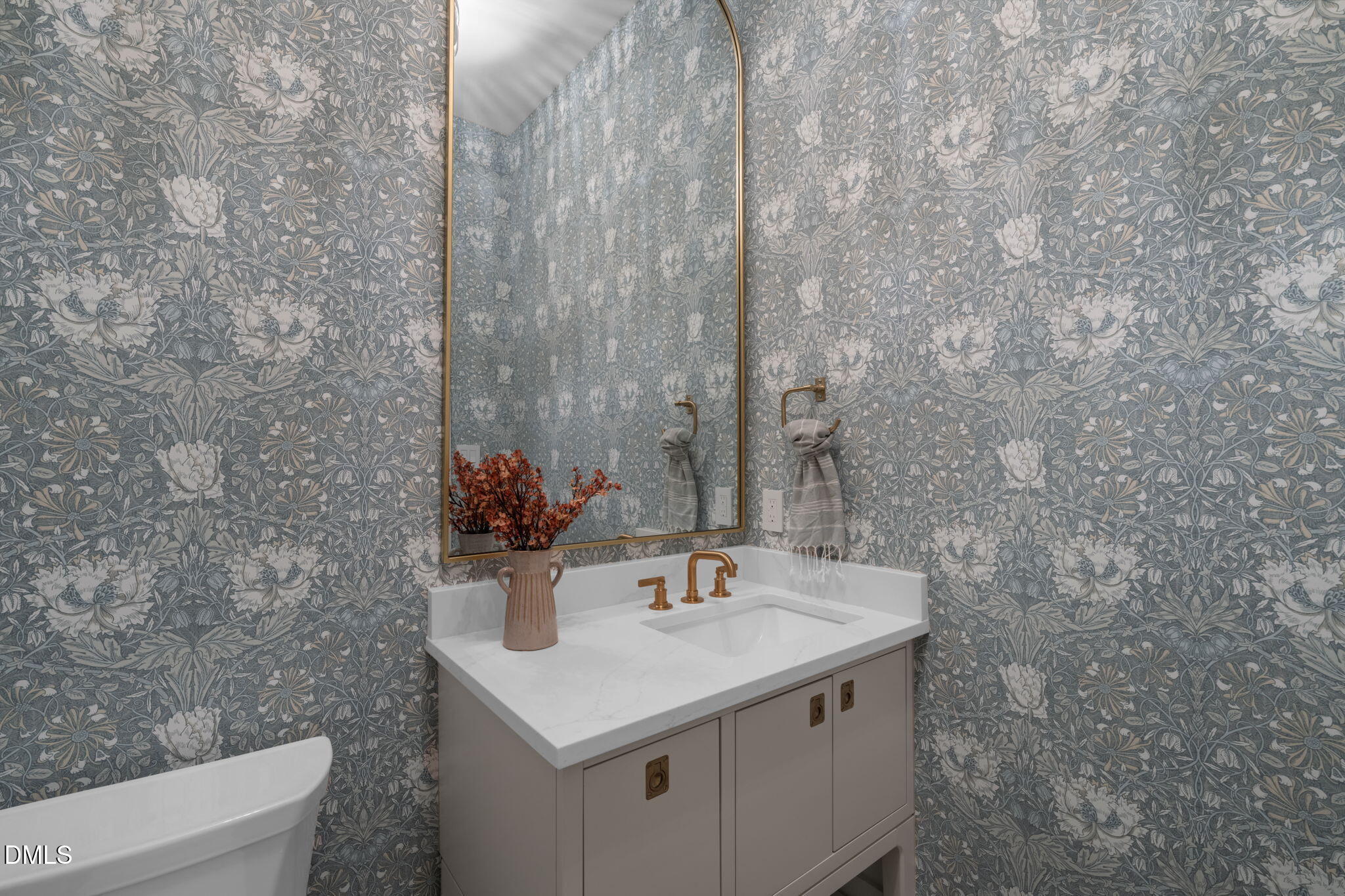 1609 Legacy Ridge Lane