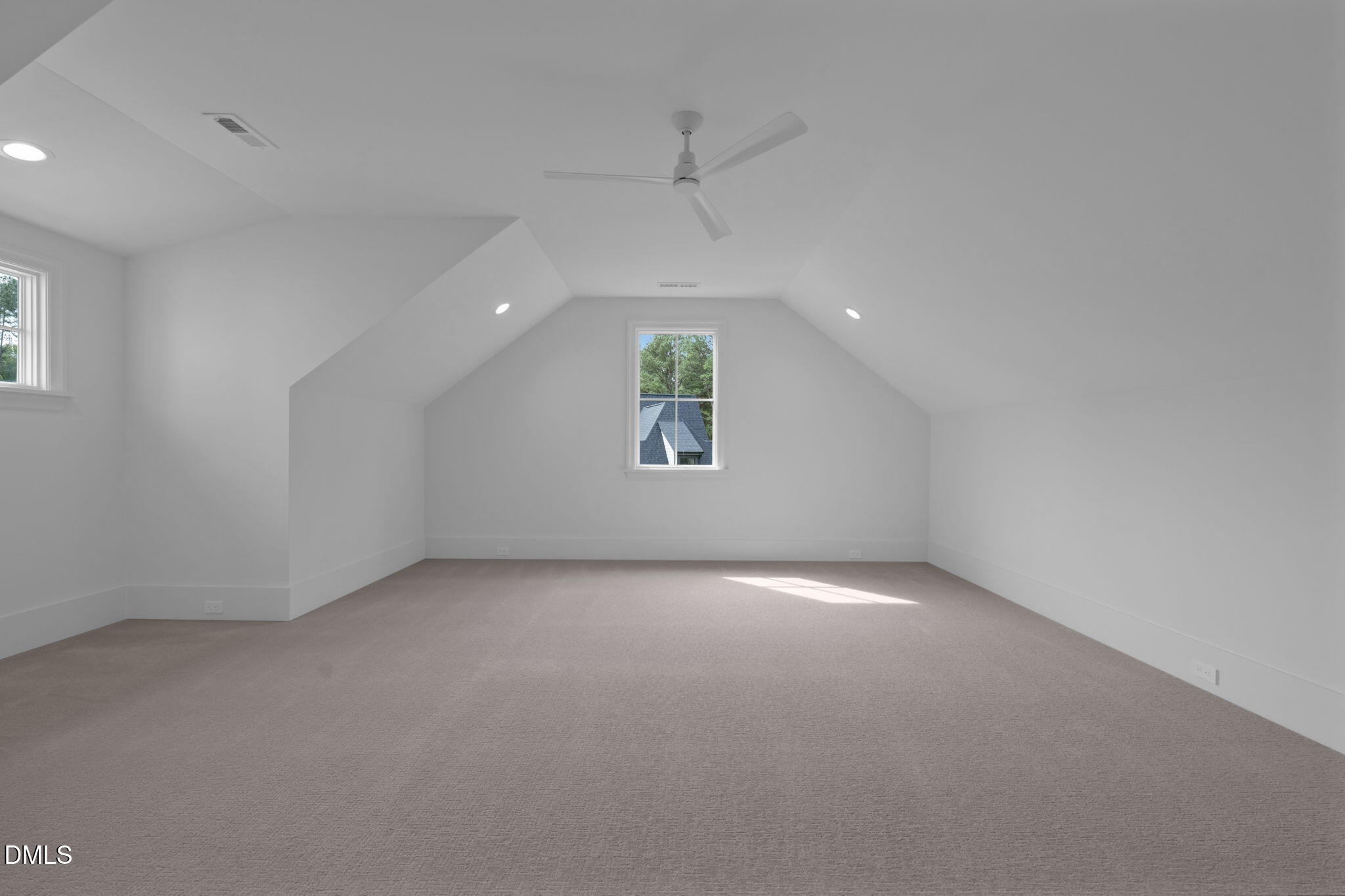 1609 Legacy Ridge Lane