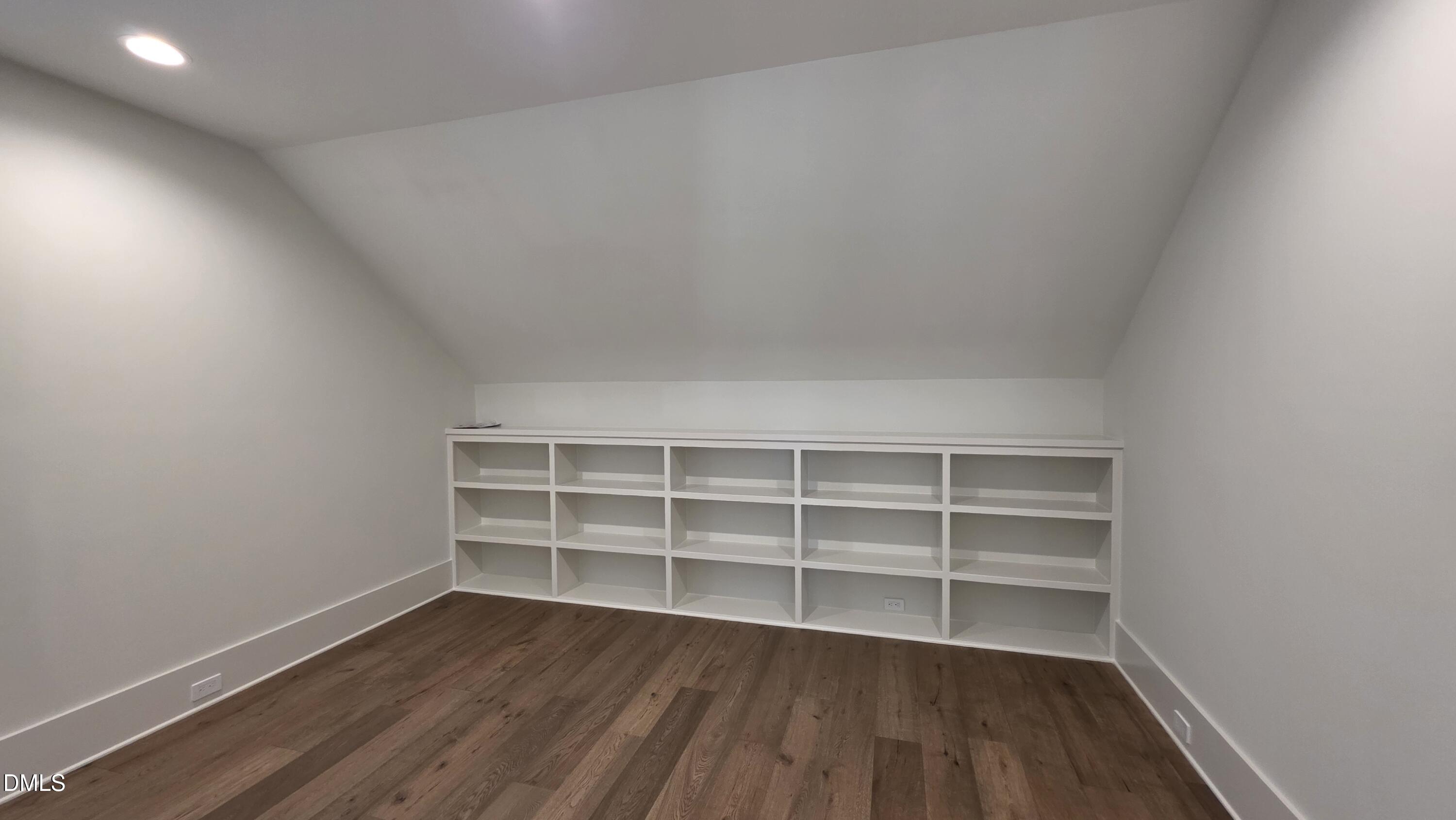 1609 Legacy Ridge Lane