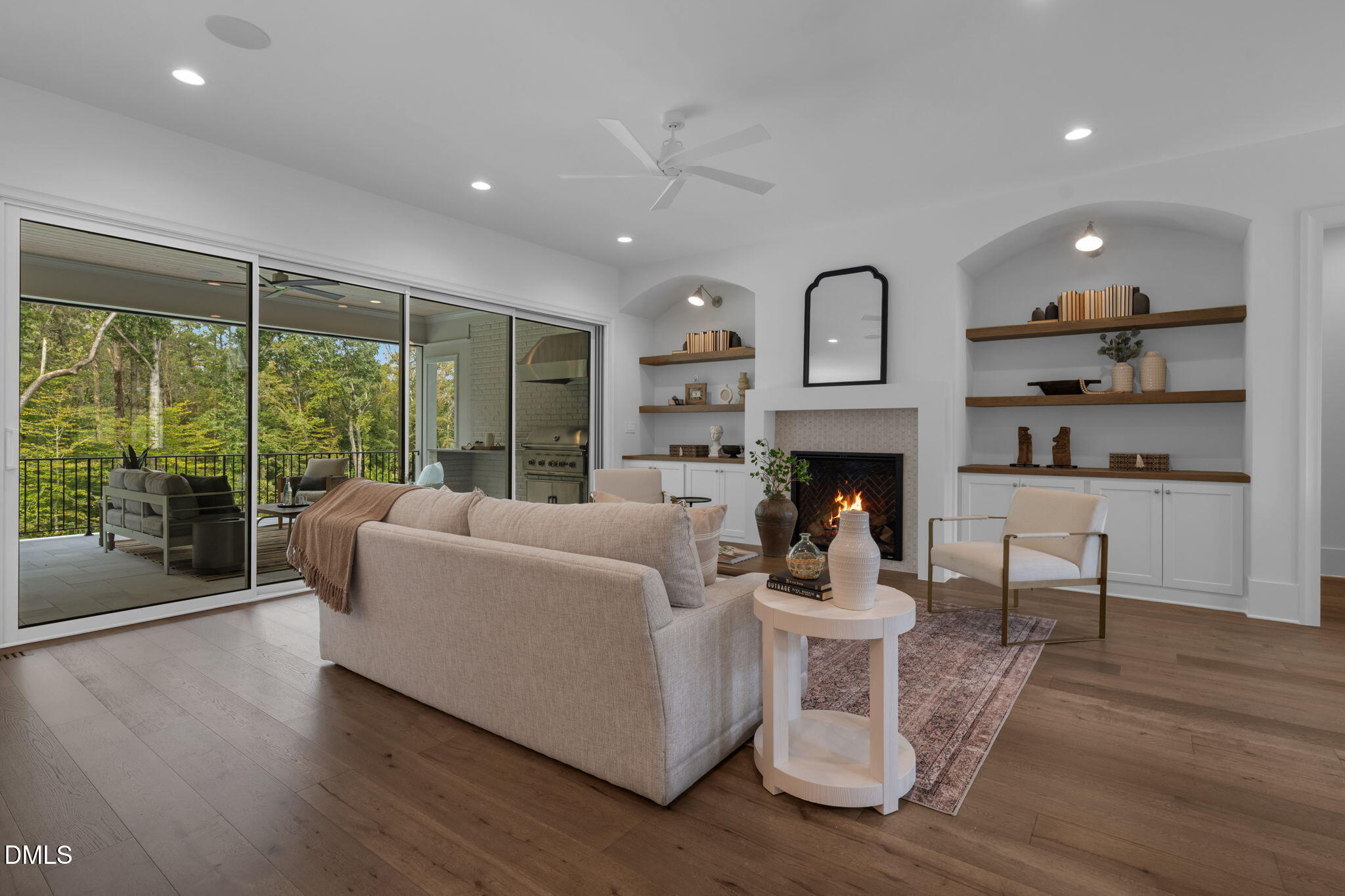 1609 Legacy Ridge Lane