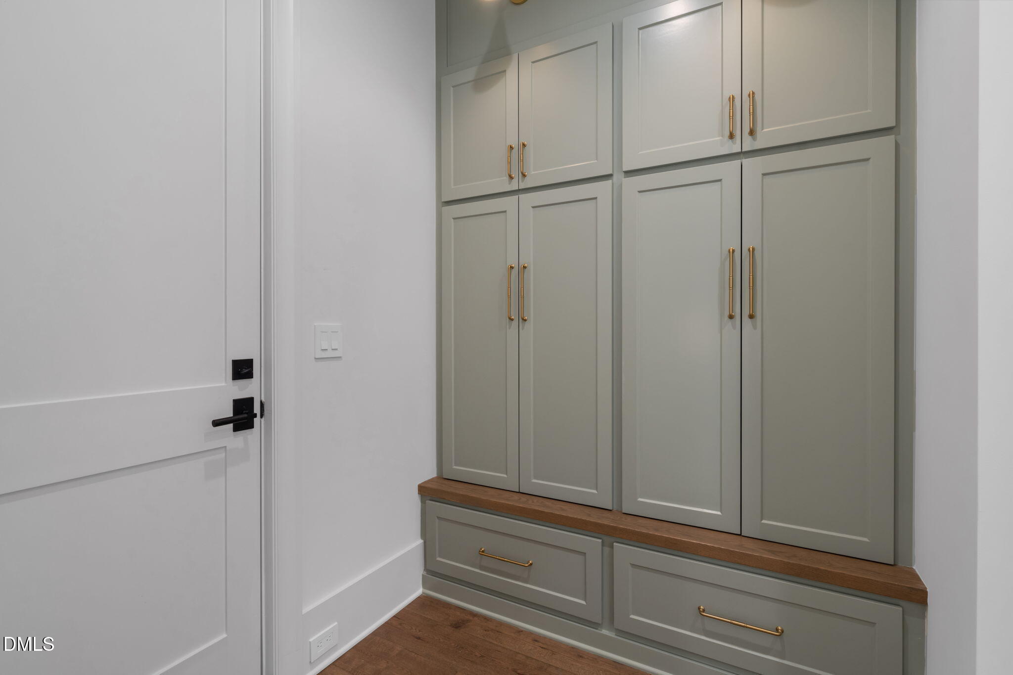 1609 Legacy Ridge Lane