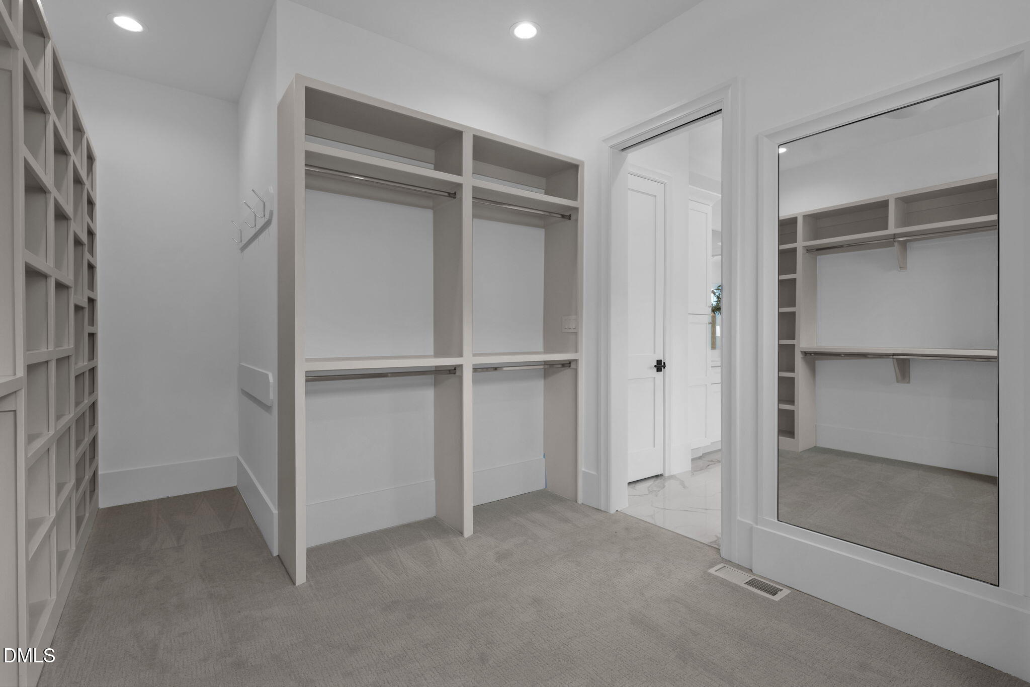 1609 Legacy Ridge Lane