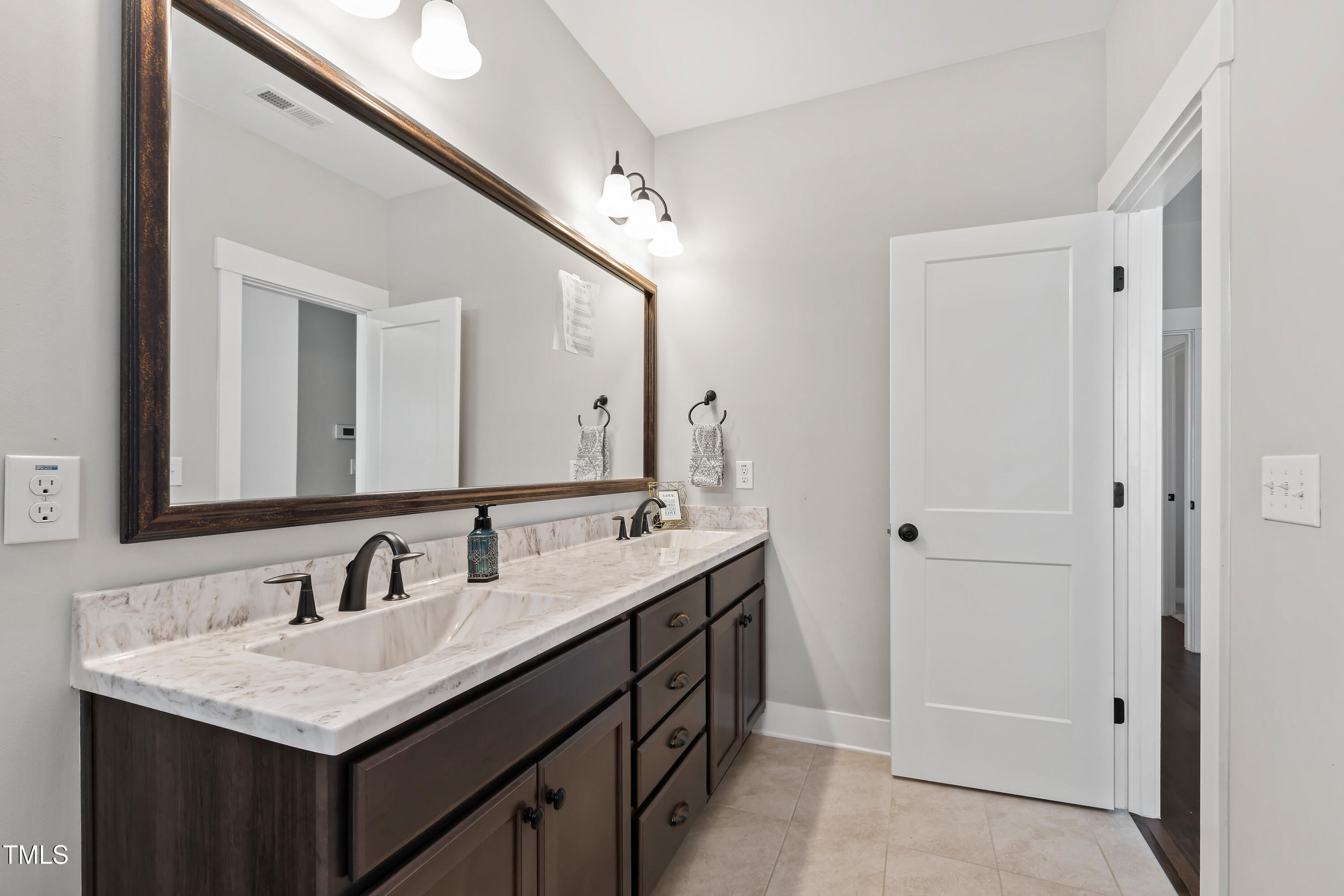 132 Palmer Point Way