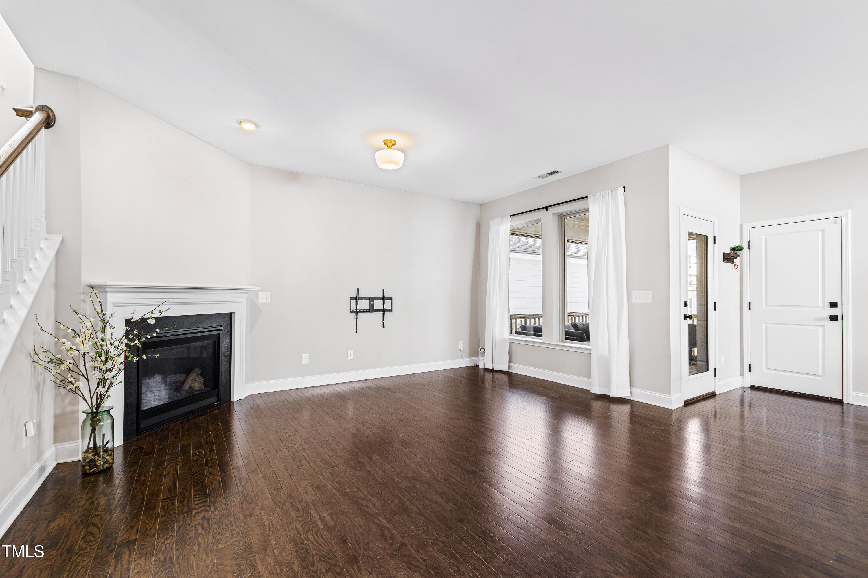 313 Crossland Drive