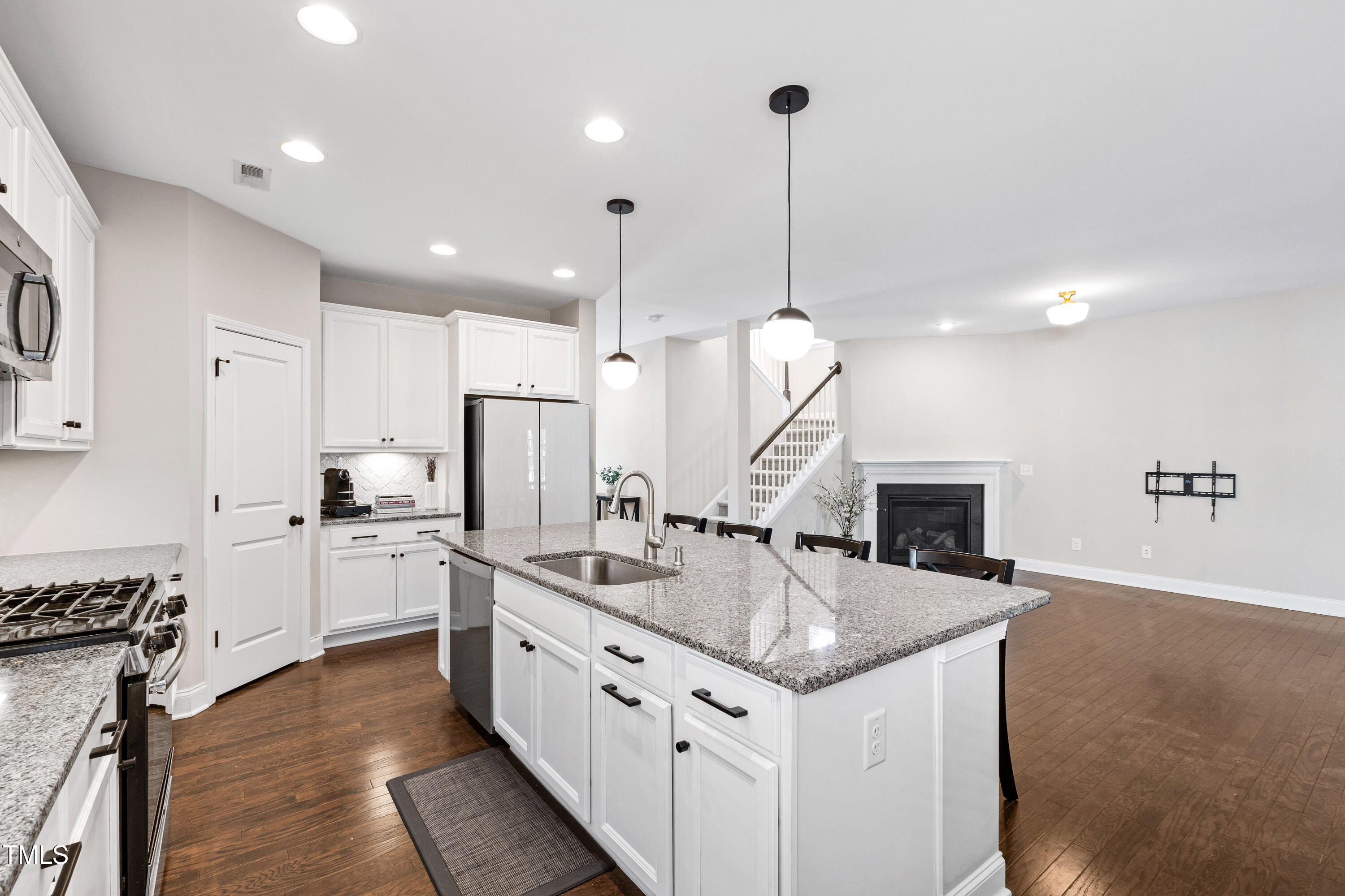 313 Crossland Drive