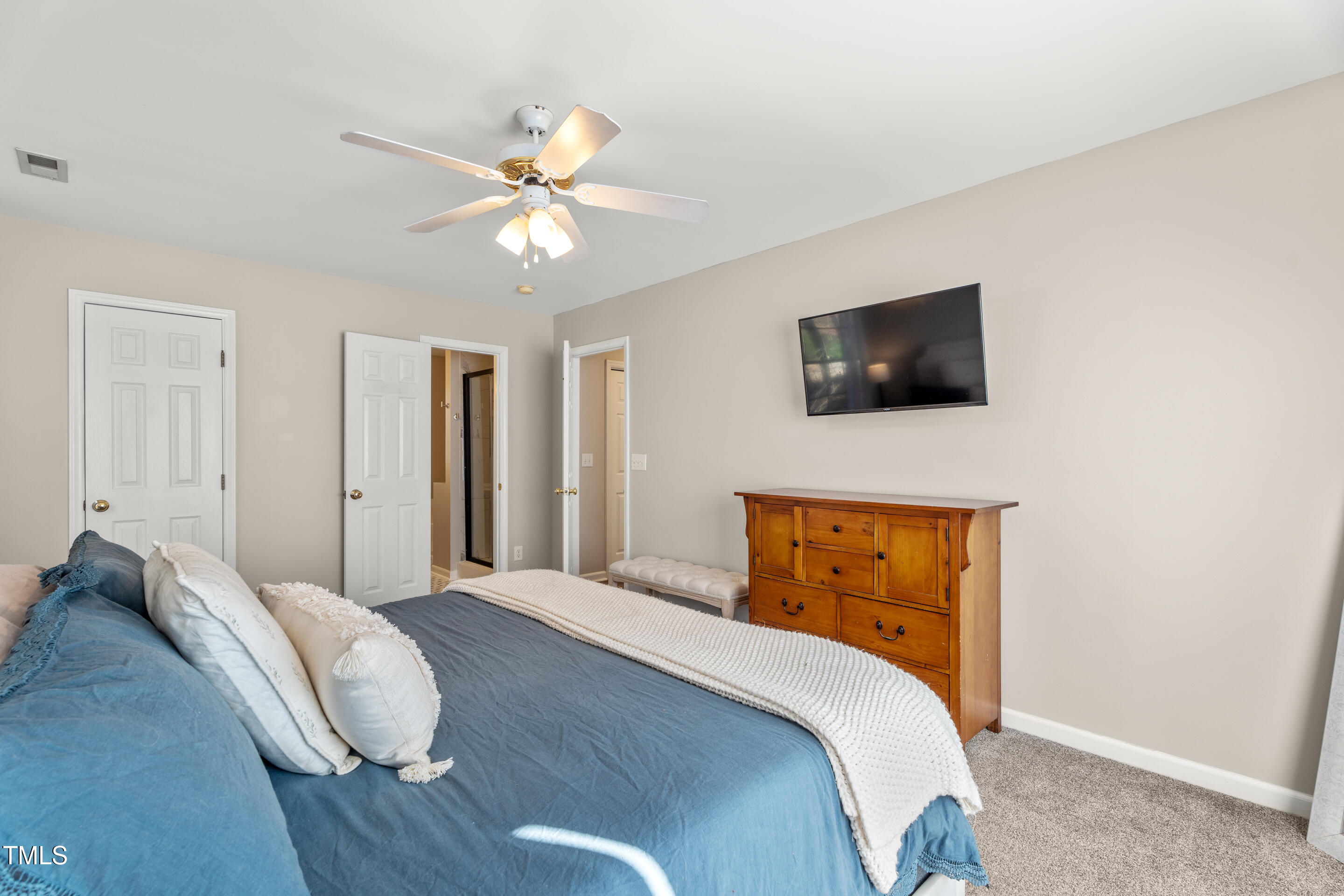 350 Longwood Drive