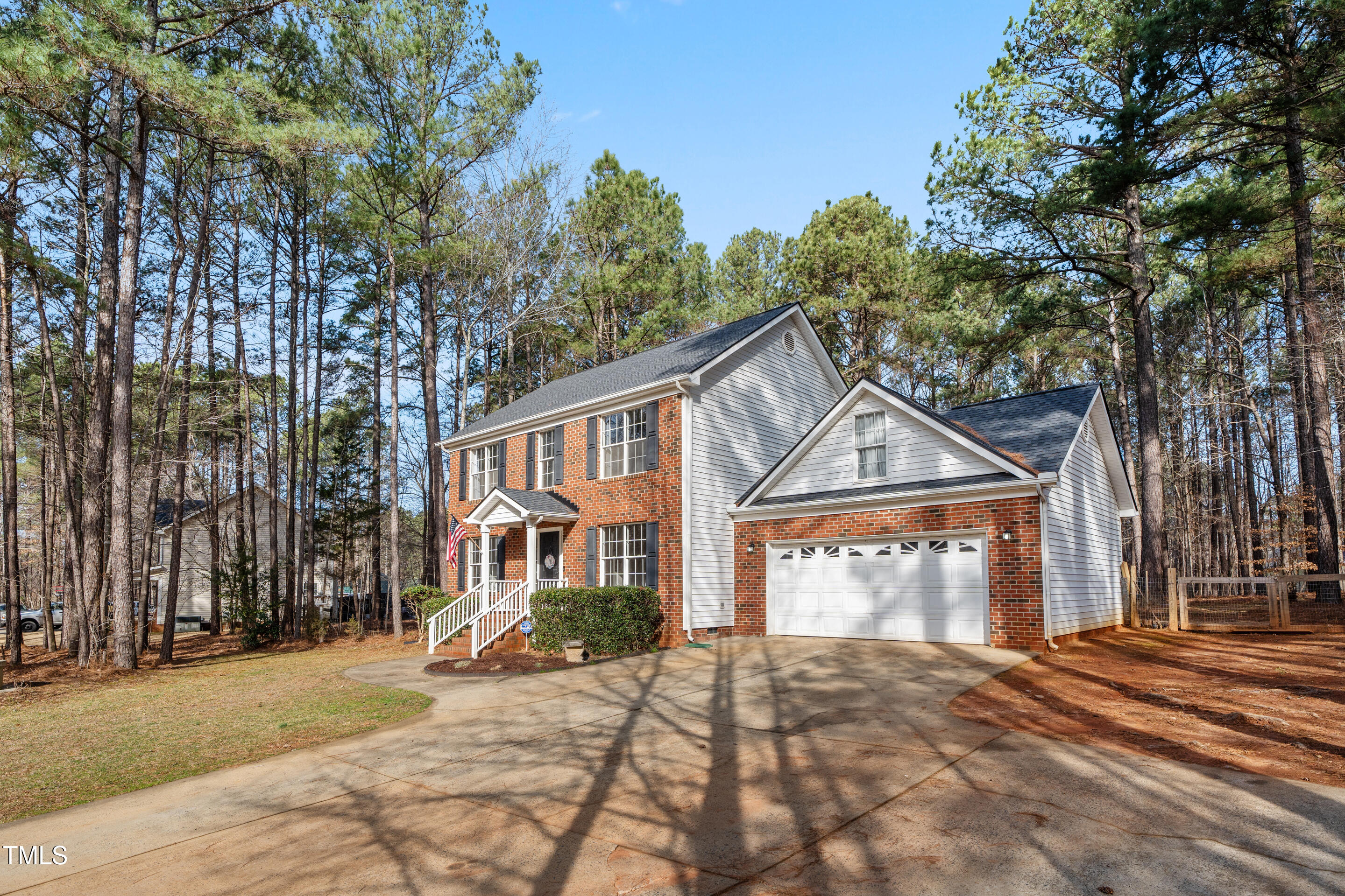 350 Longwood Drive