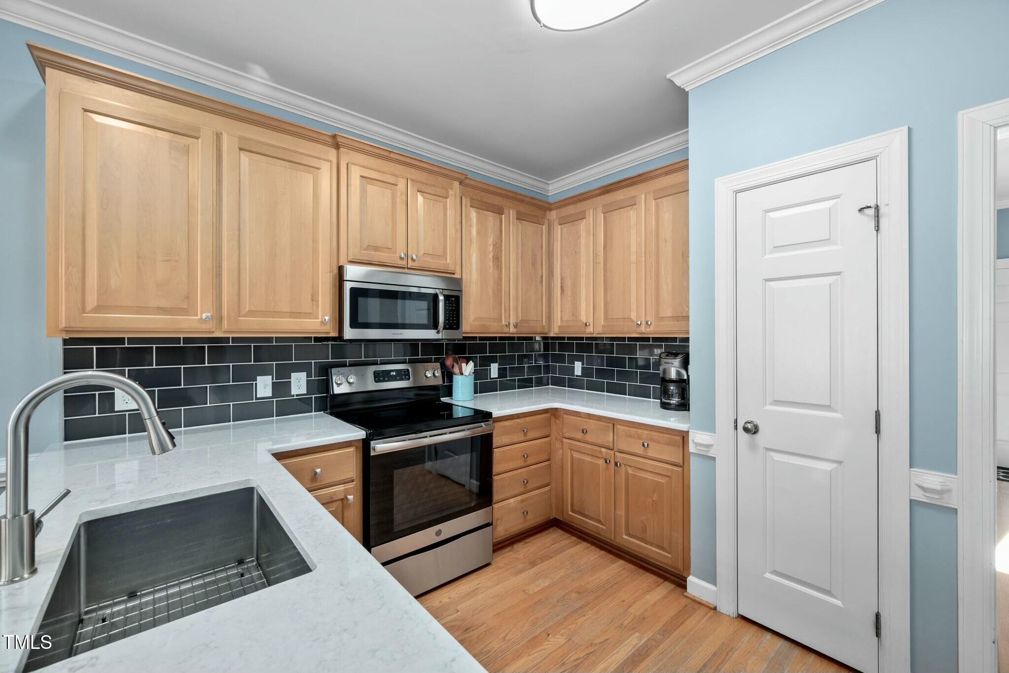 3648 Praed Place