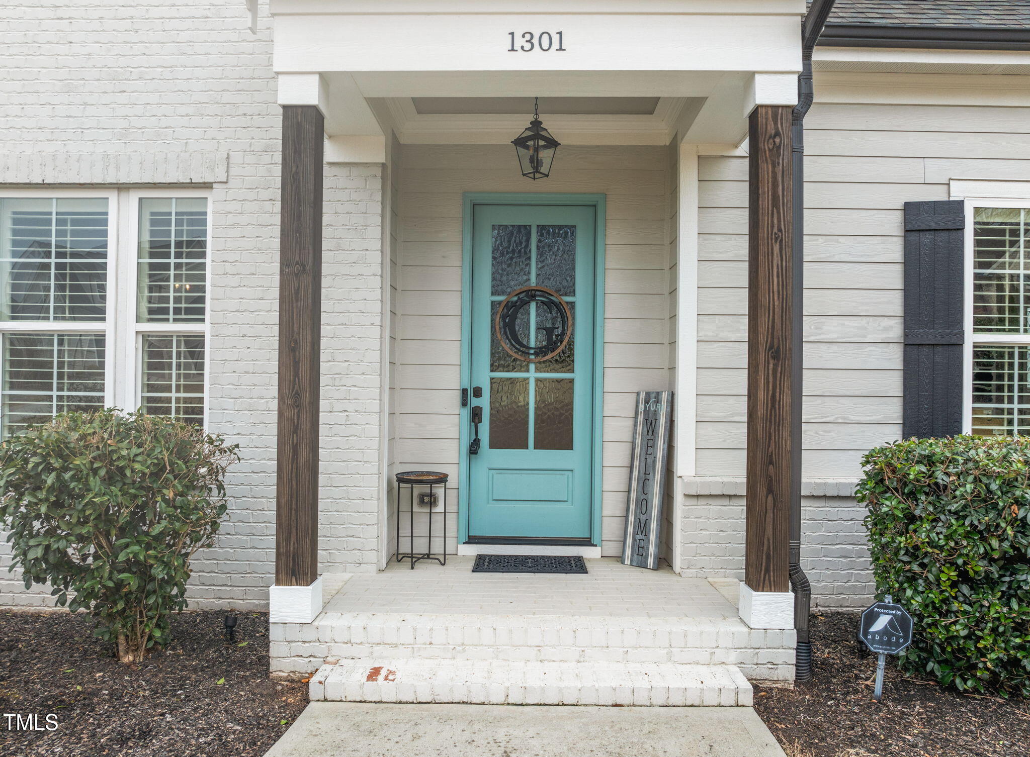 1301 Mackinaw Drive