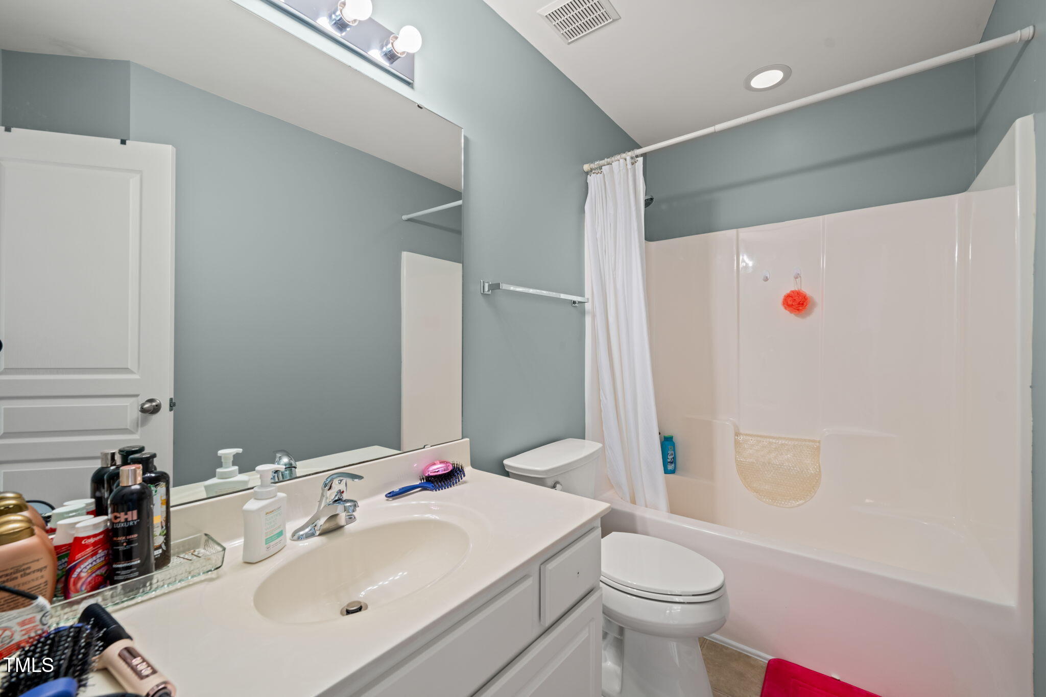 5923 Cameo Glass Way
