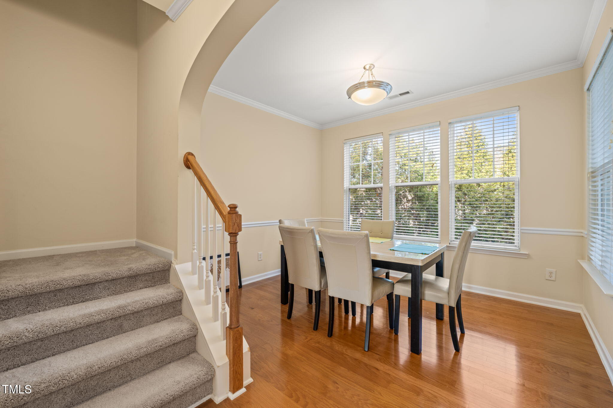 5923 Cameo Glass Way