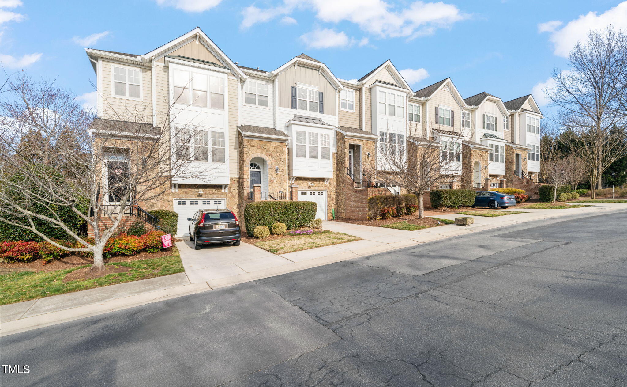 5923 Cameo Glass Way
