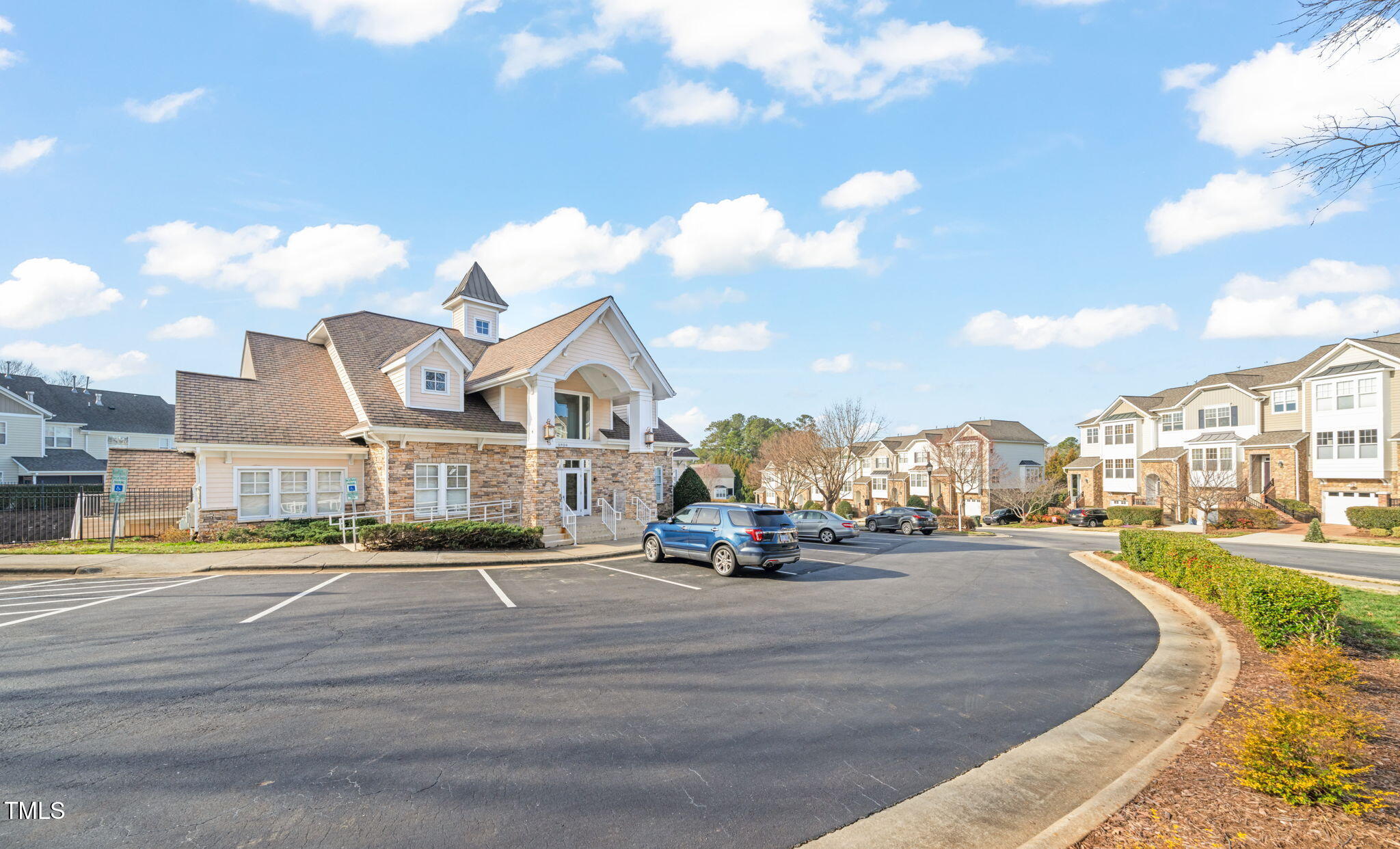 5923 Cameo Glass Way