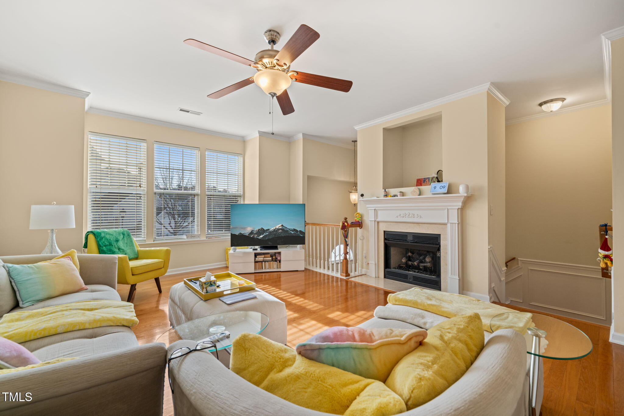 5923 Cameo Glass Way