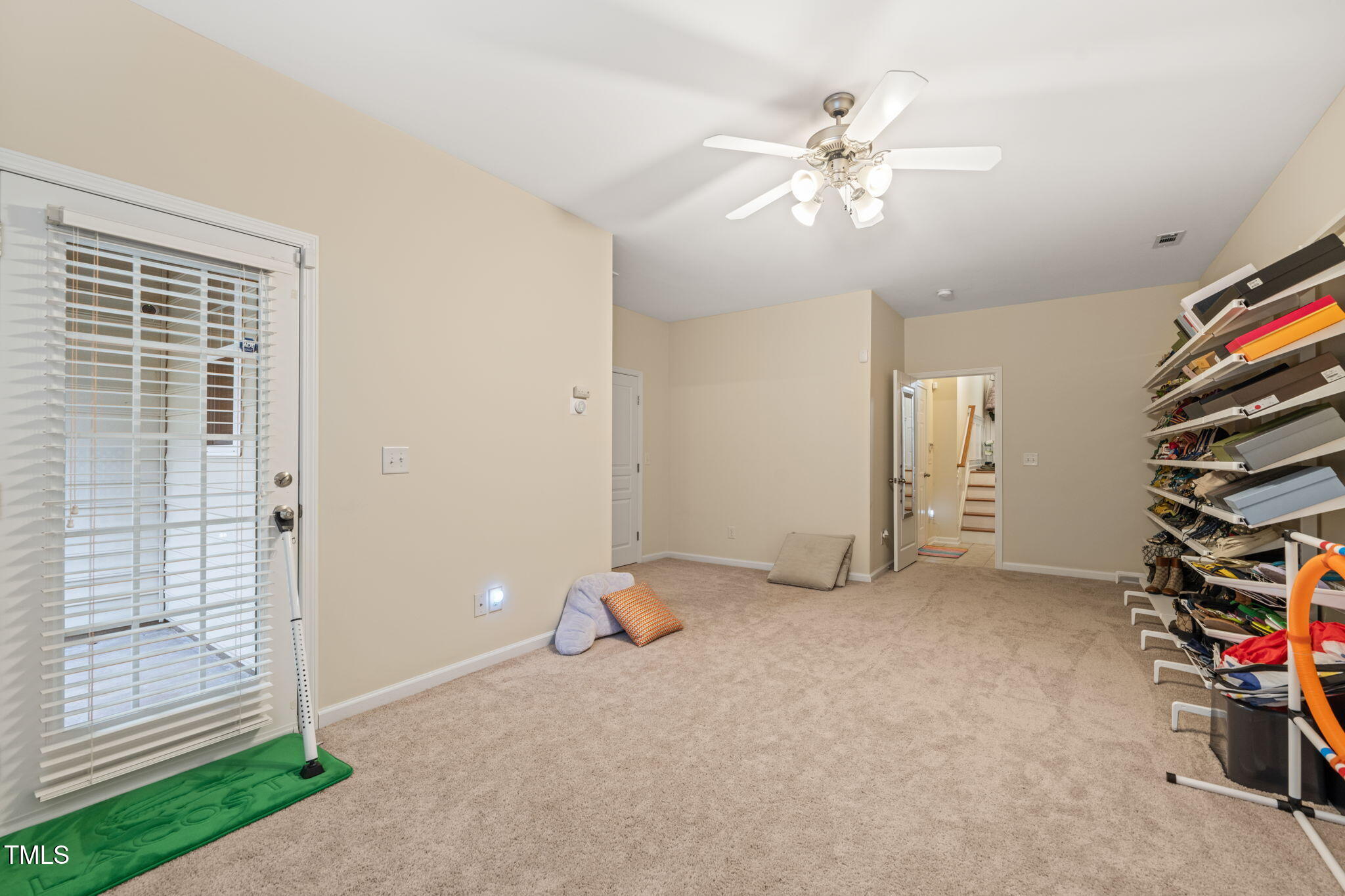 5923 Cameo Glass Way