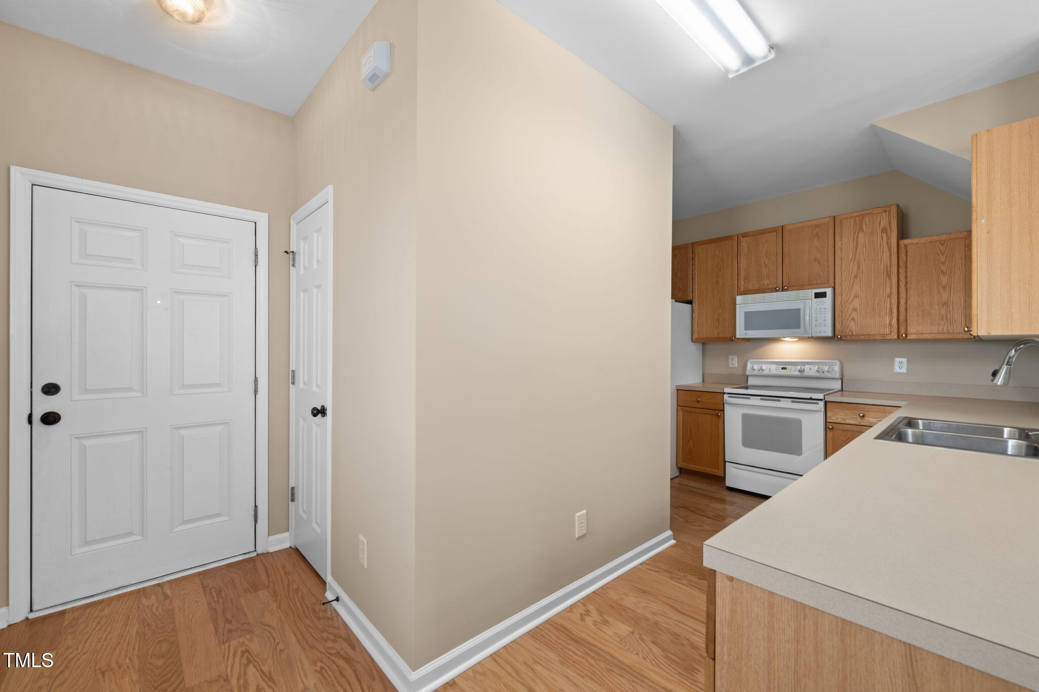 2200 Thornblade Drive
