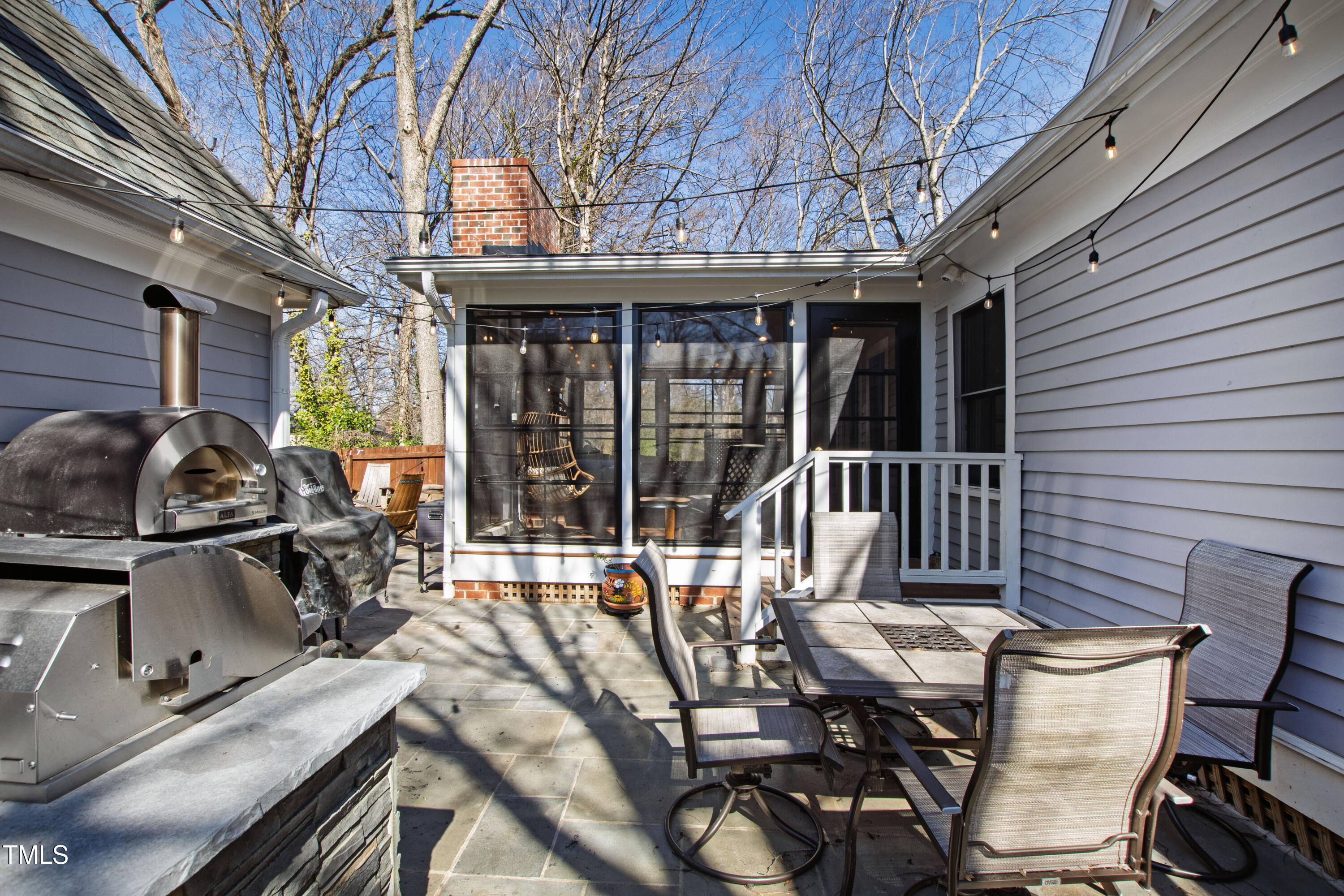 207 Linden Avenue