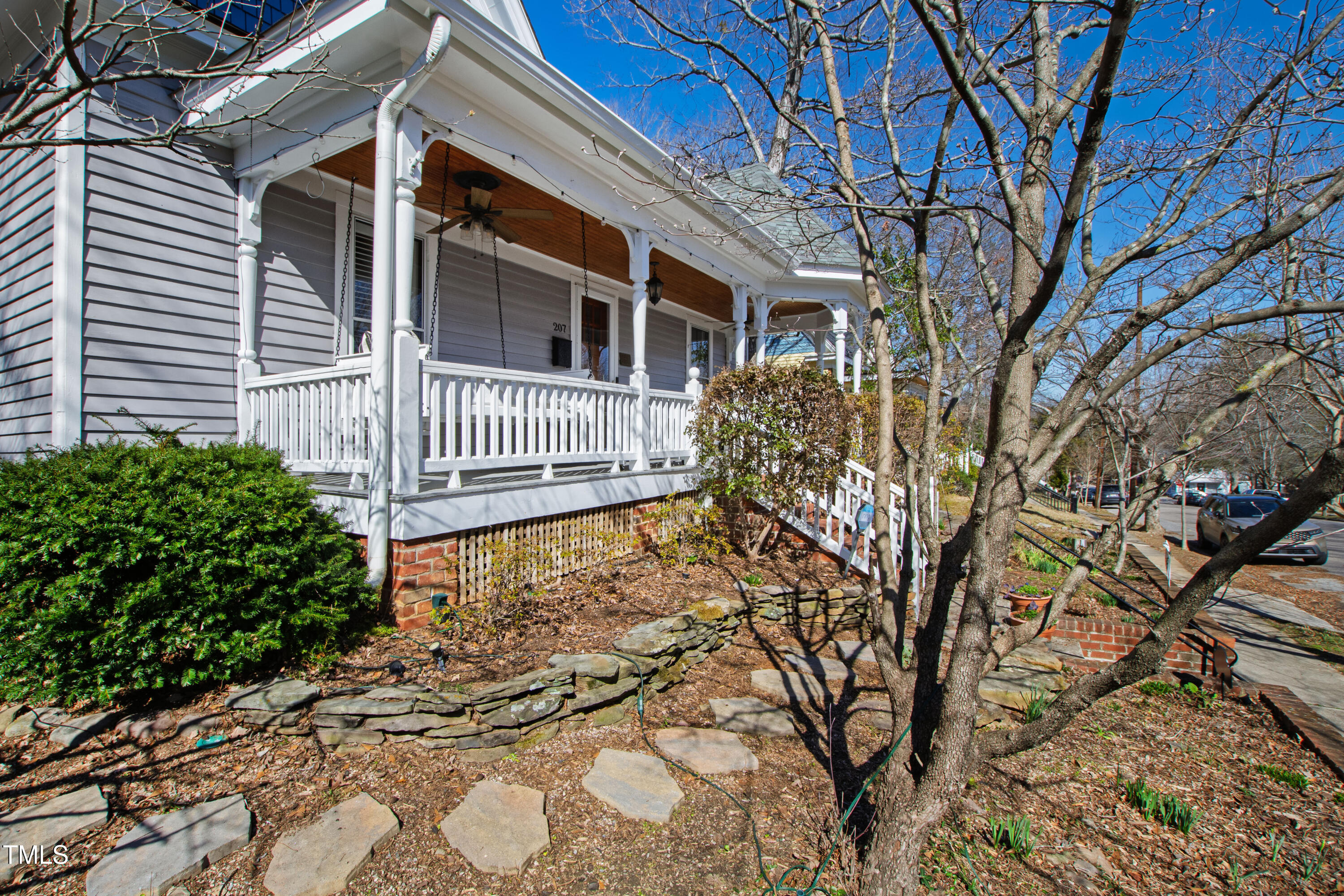 207 Linden Avenue