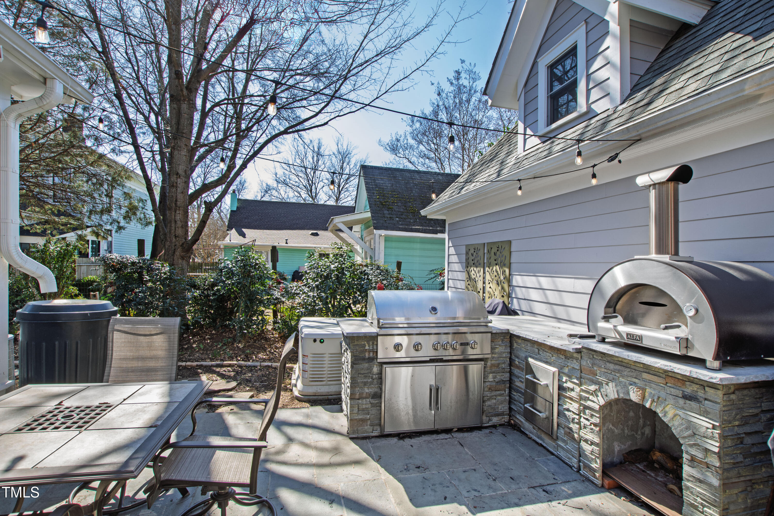 207 Linden Avenue