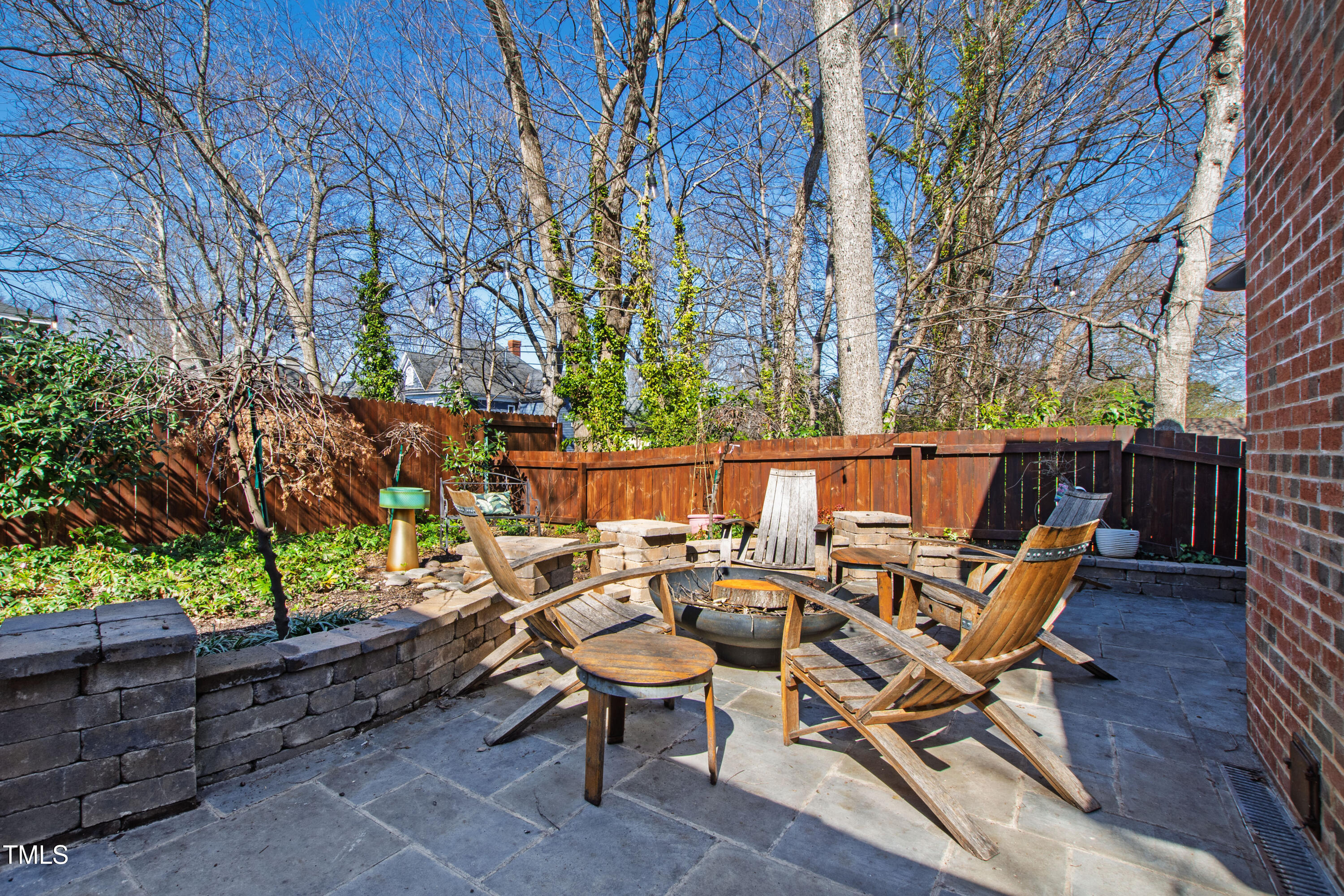 207 Linden Avenue
