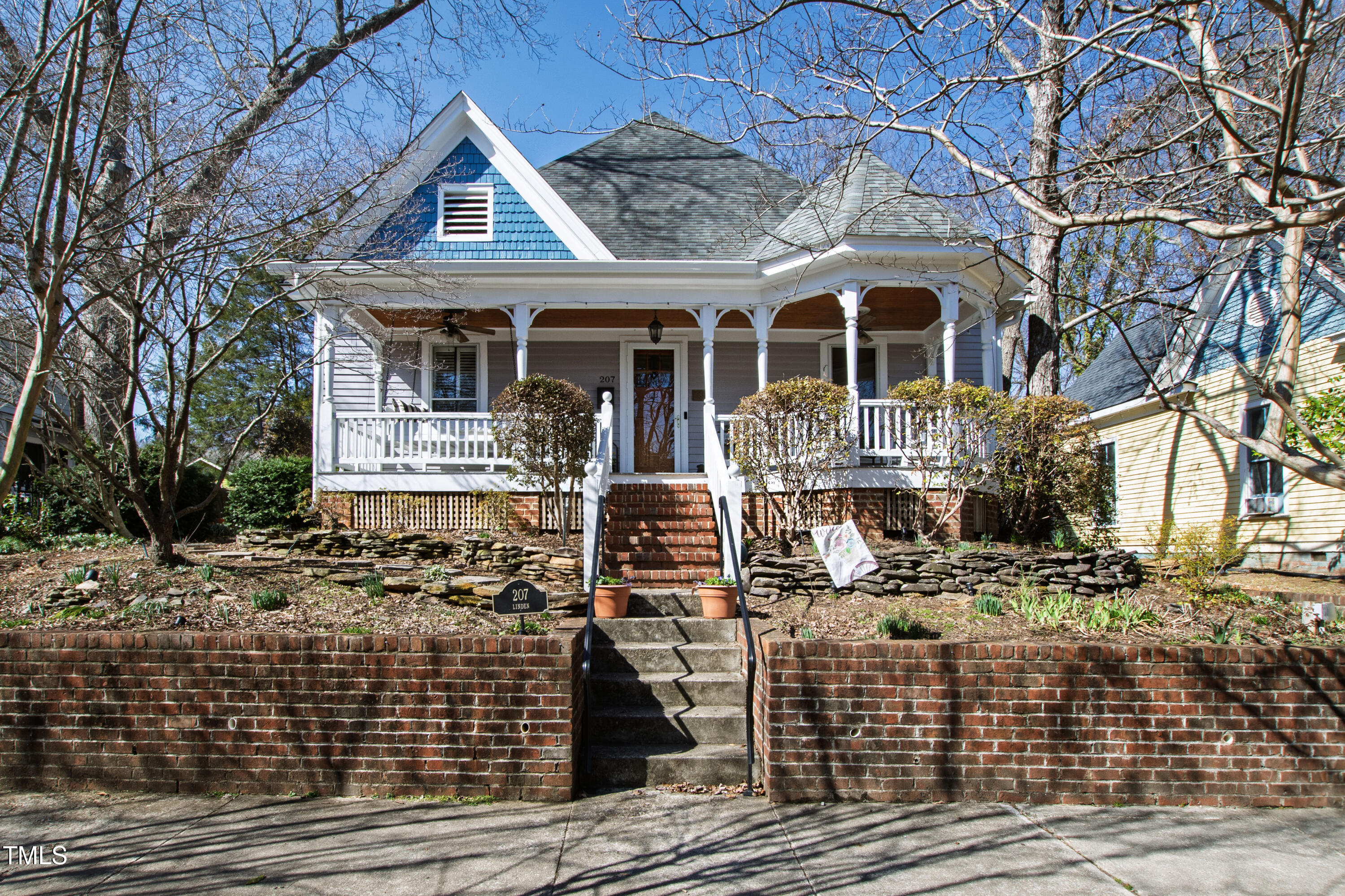 207 Linden Avenue