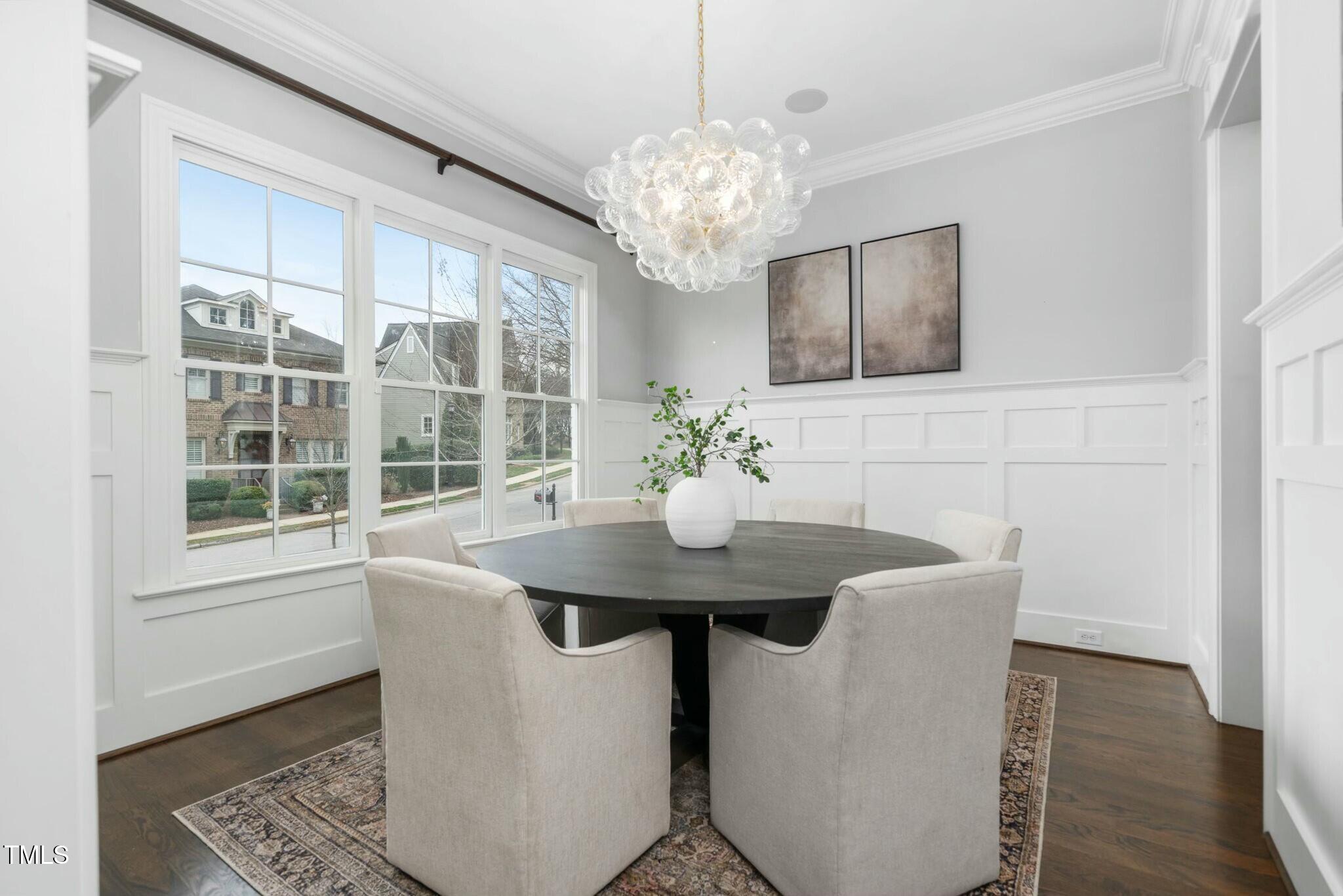 543 Guilford Circle