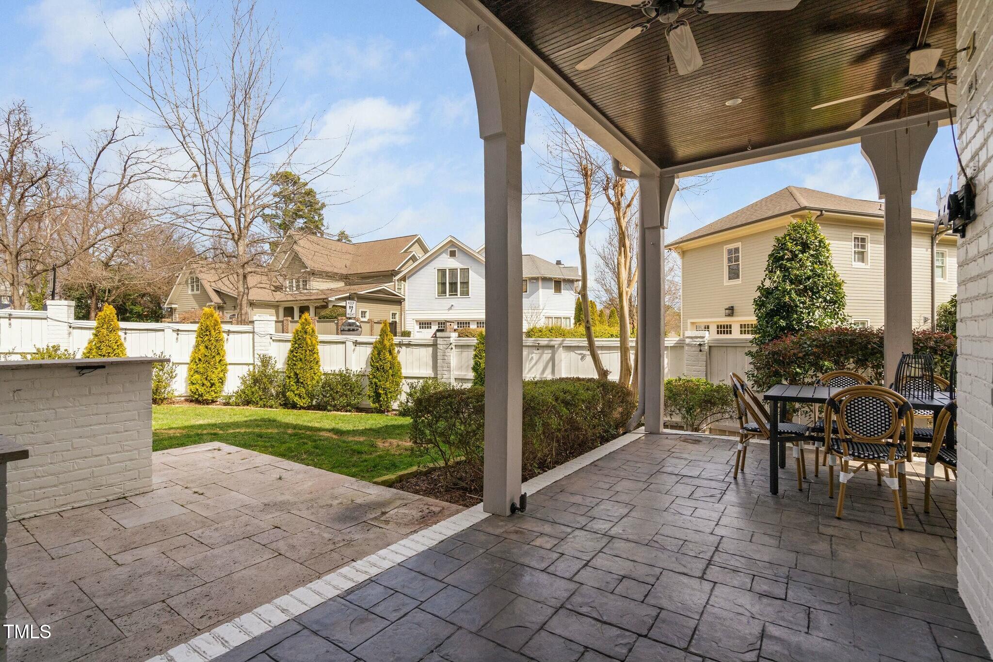 543 Guilford Circle