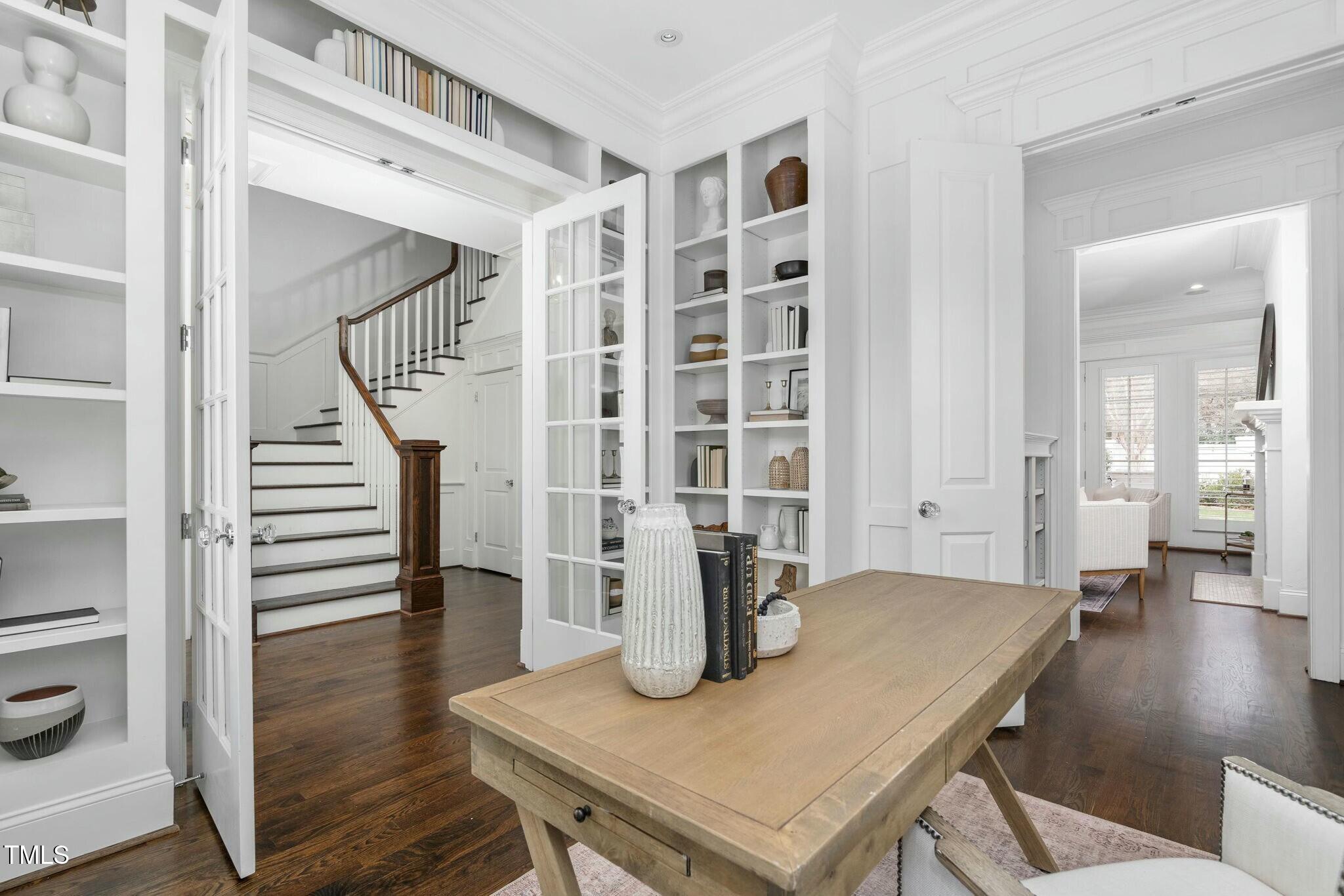 543 Guilford Circle