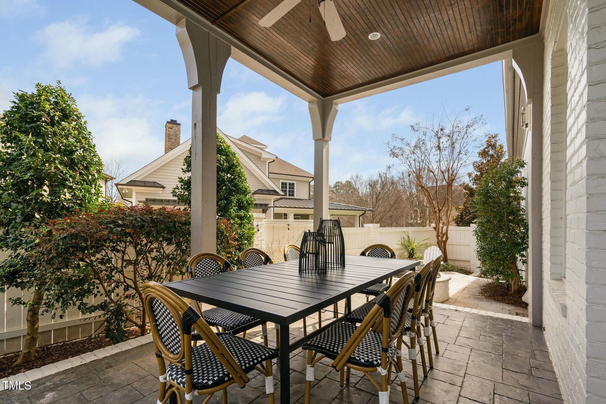 543 Guilford Circle