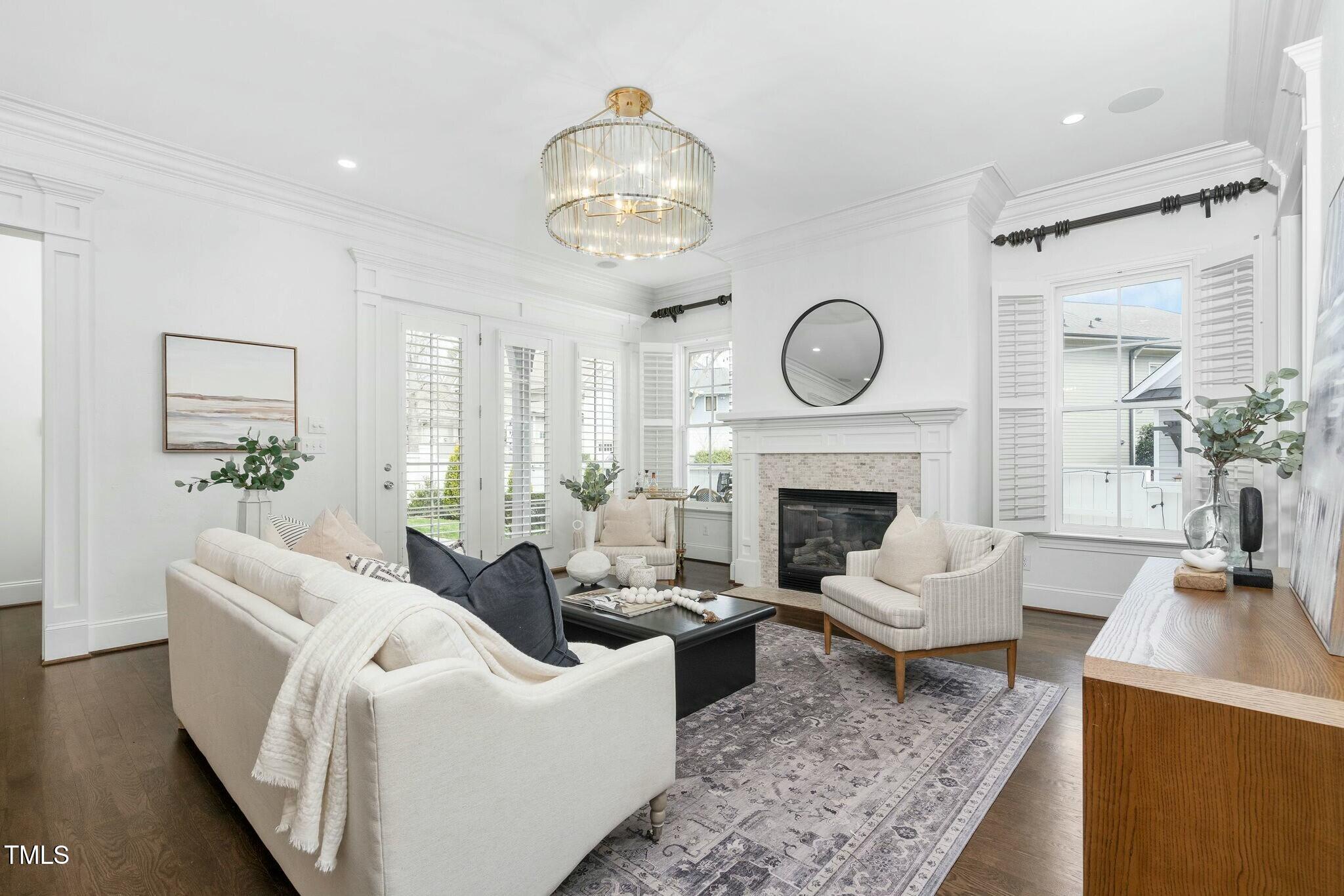 543 Guilford Circle
