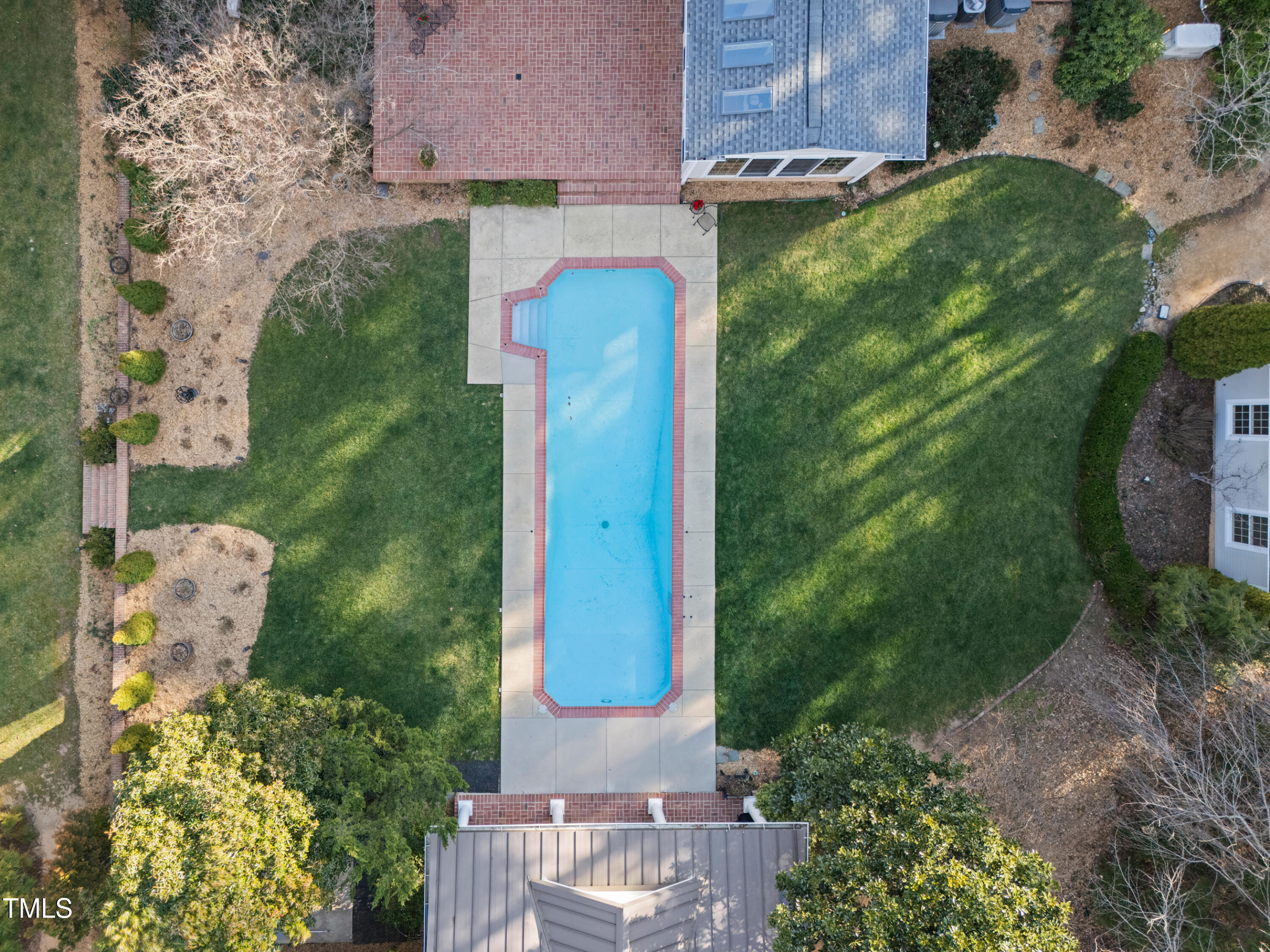 109 Chimeneas Place