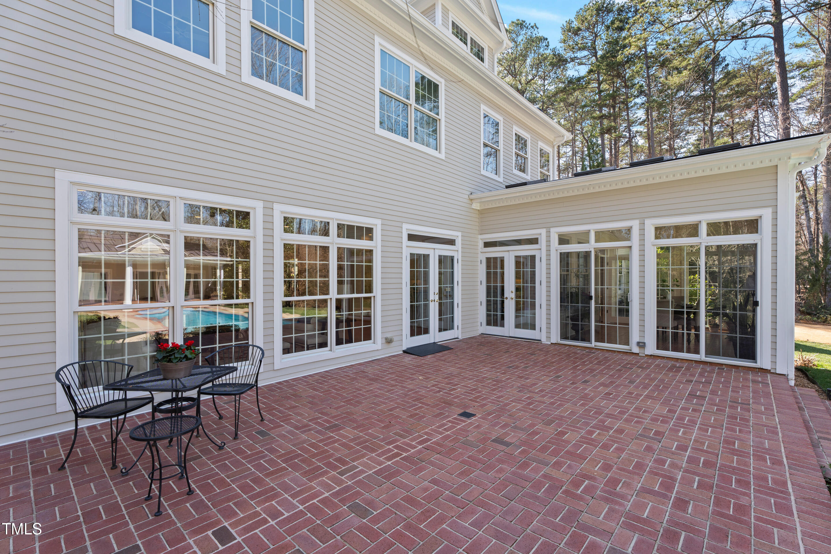 109 Chimeneas Place