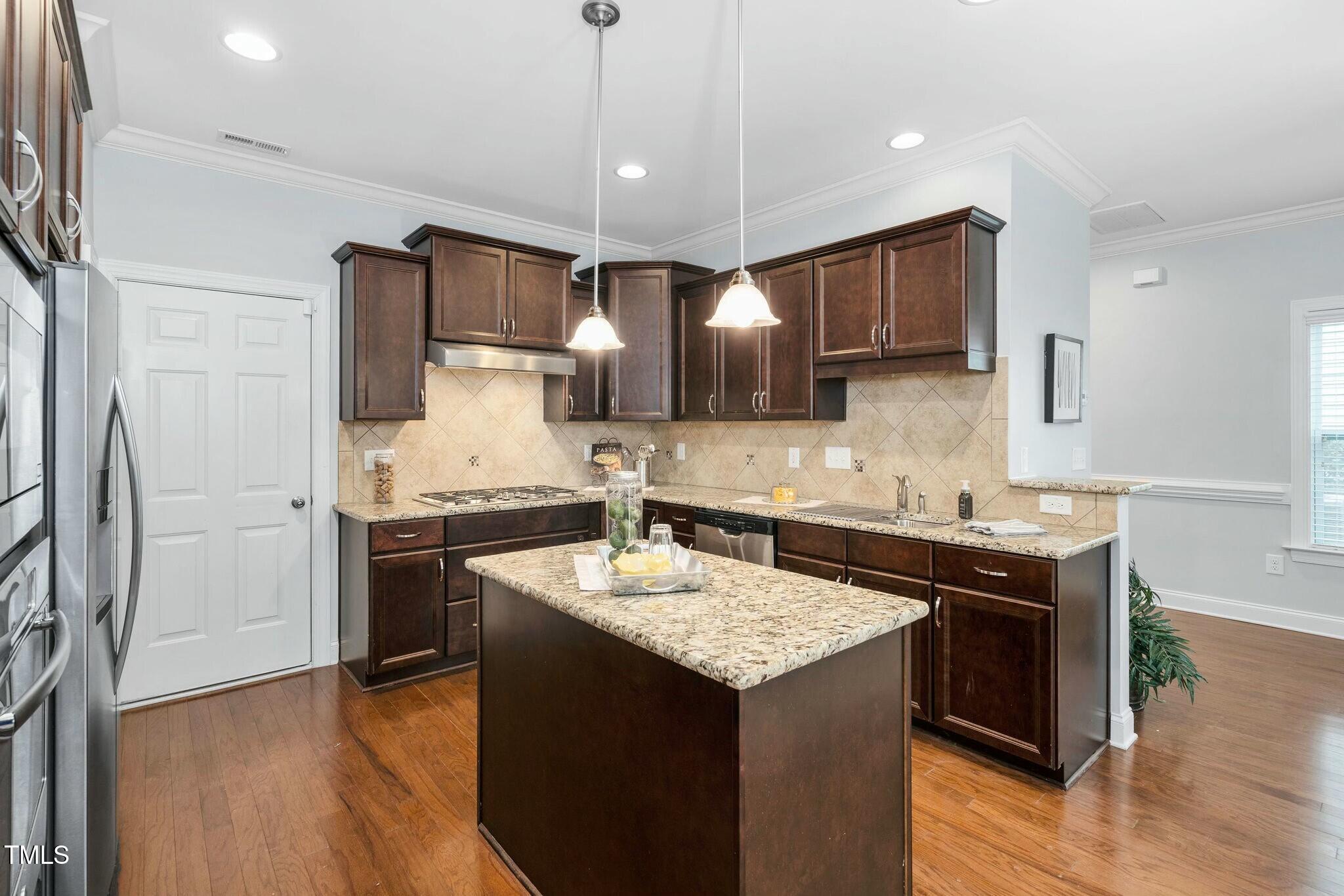 1052 Monmouth Loop