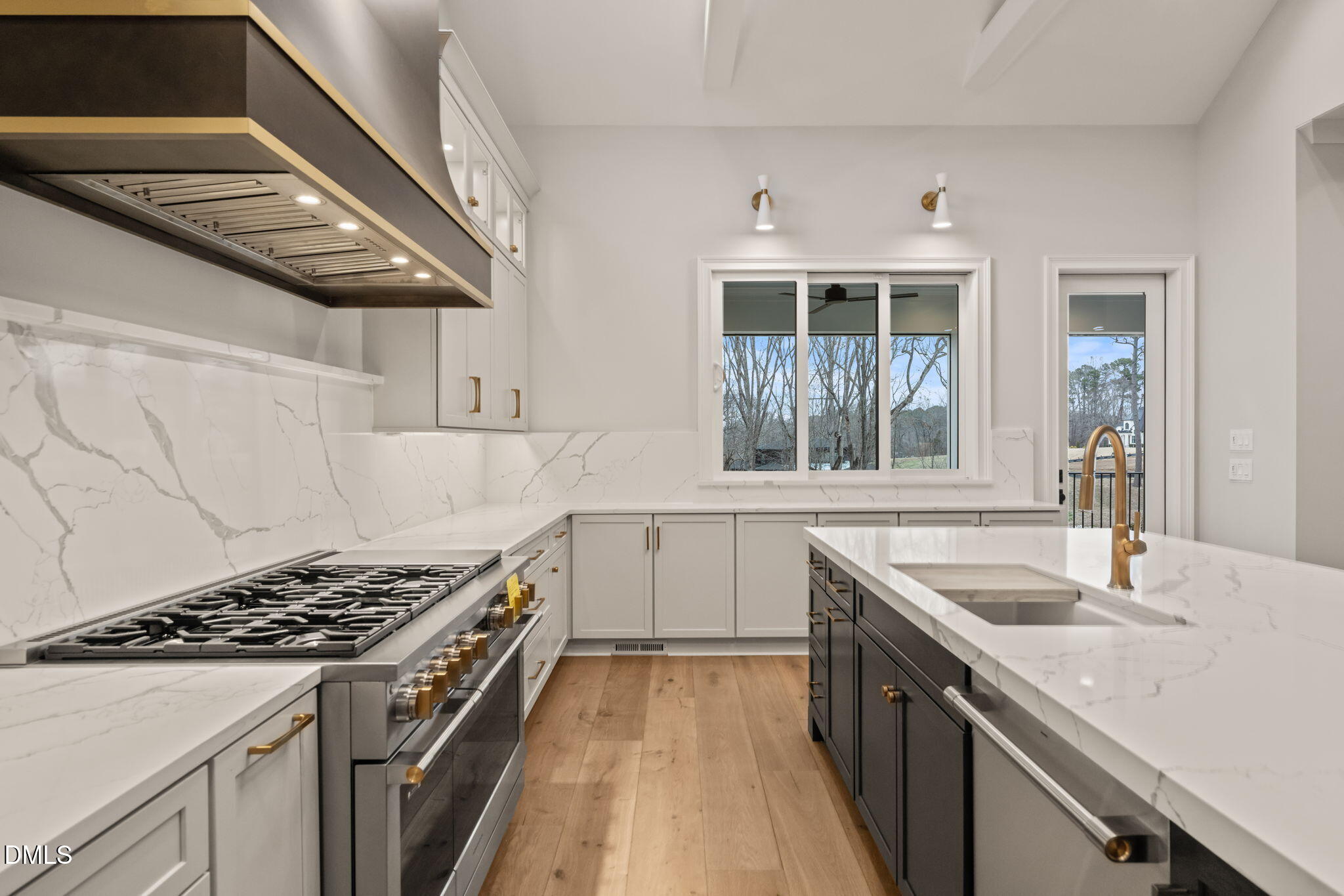 1712 Legacy Ridge Lane