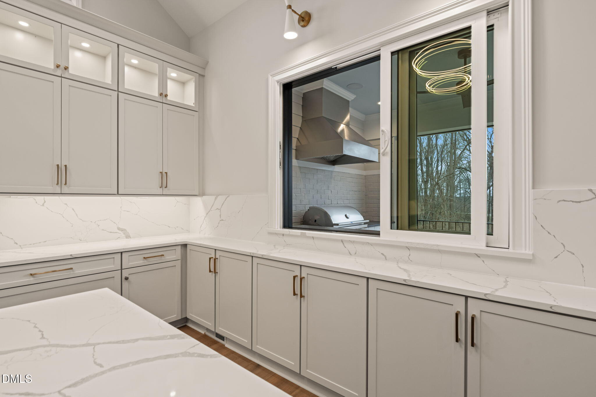 1712 Legacy Ridge Lane