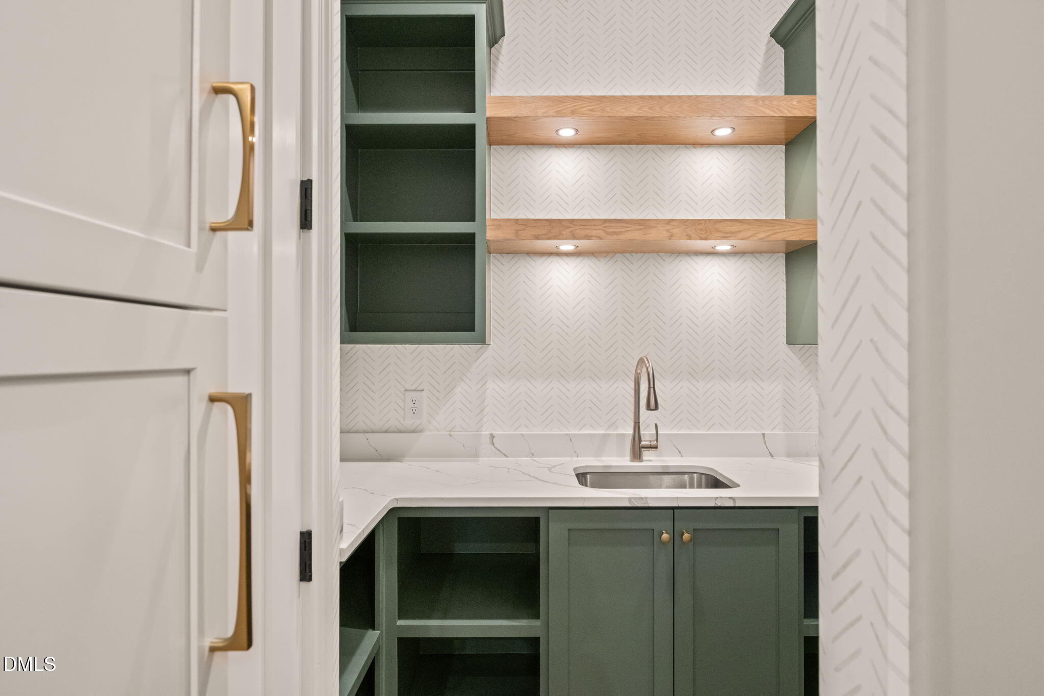 1712 Legacy Ridge Lane